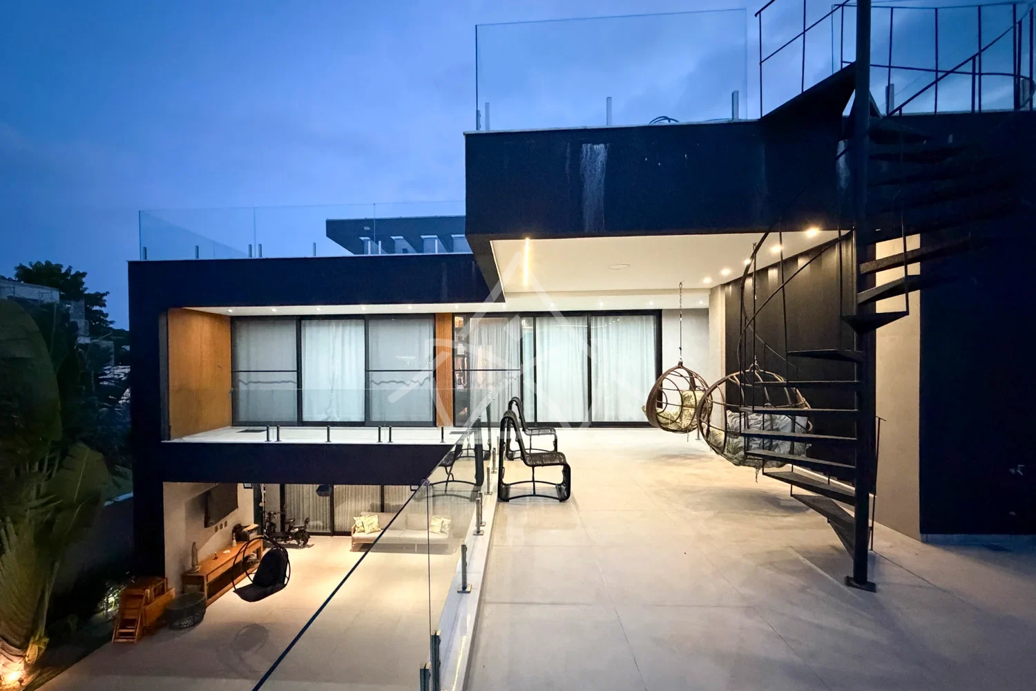 Casa com Elevador e Rooftop na Barra da Tijuca