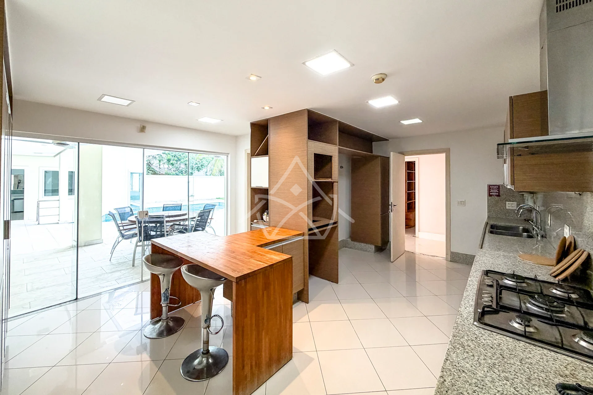 Triplex no Quintas do Rio na Barra da Tijuca