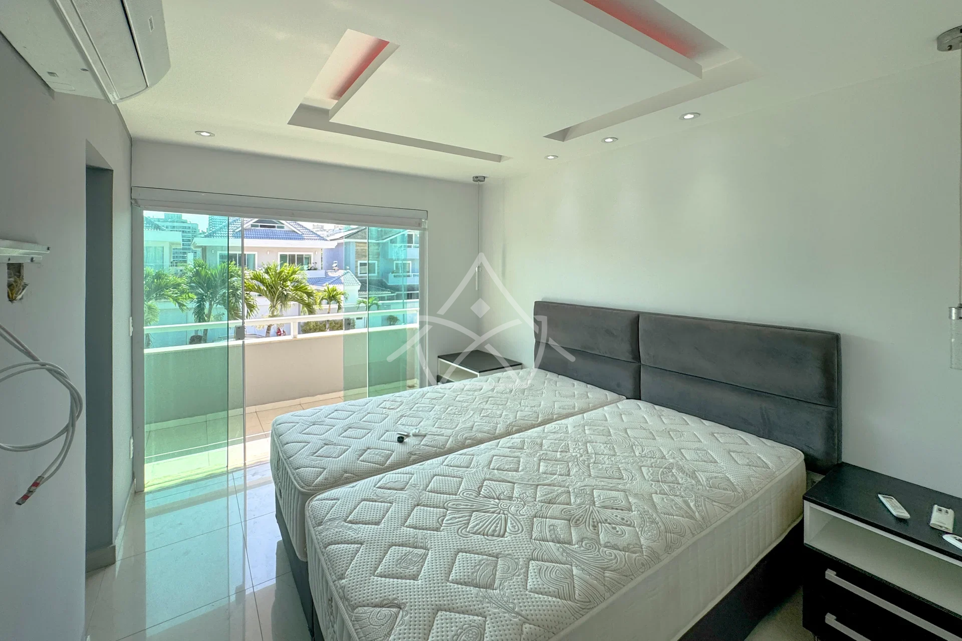 Triplex Contemporâneo com Sótão na Barra da Tijuca