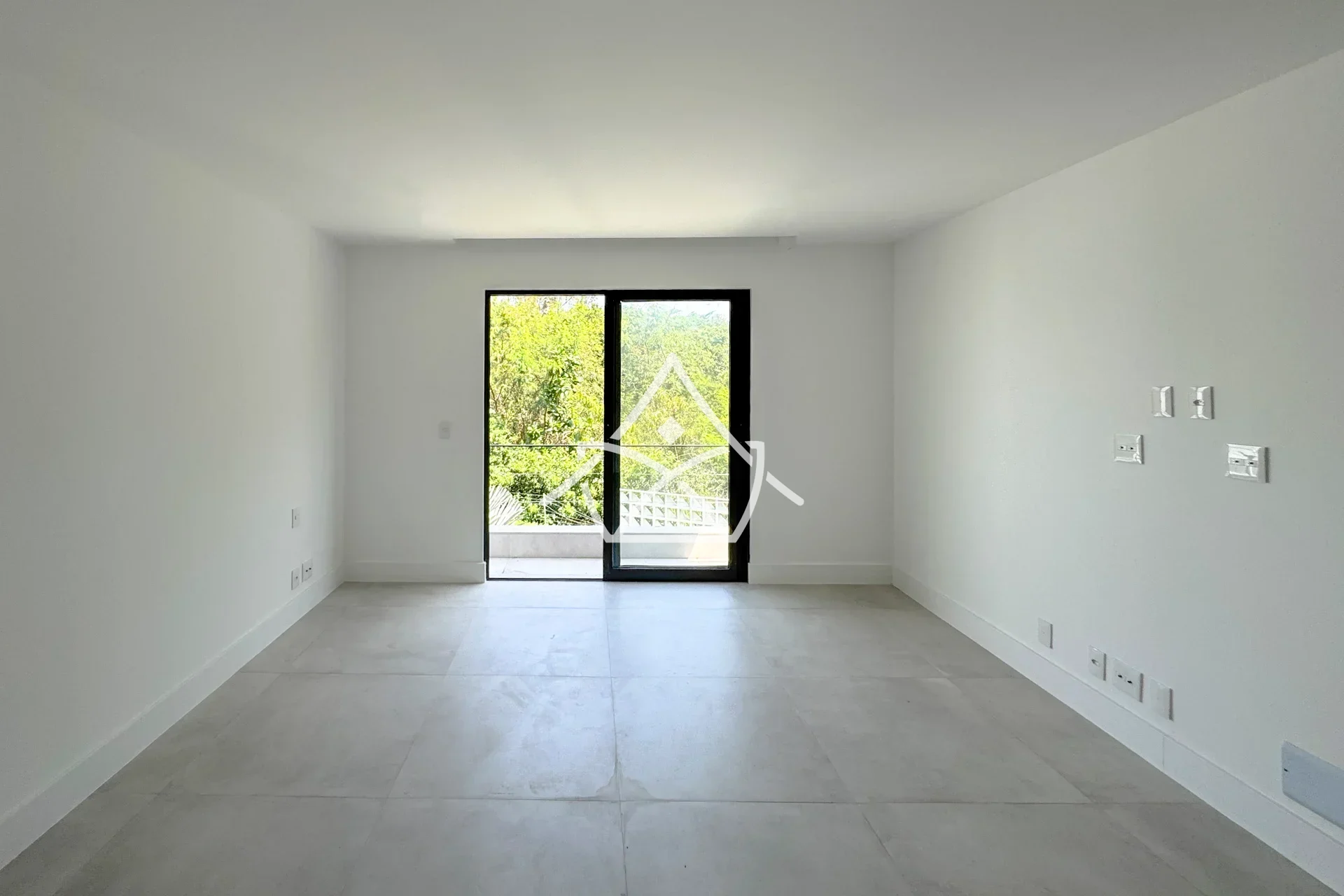 Triplex com Sótão à Venda na Barra da Tijuca