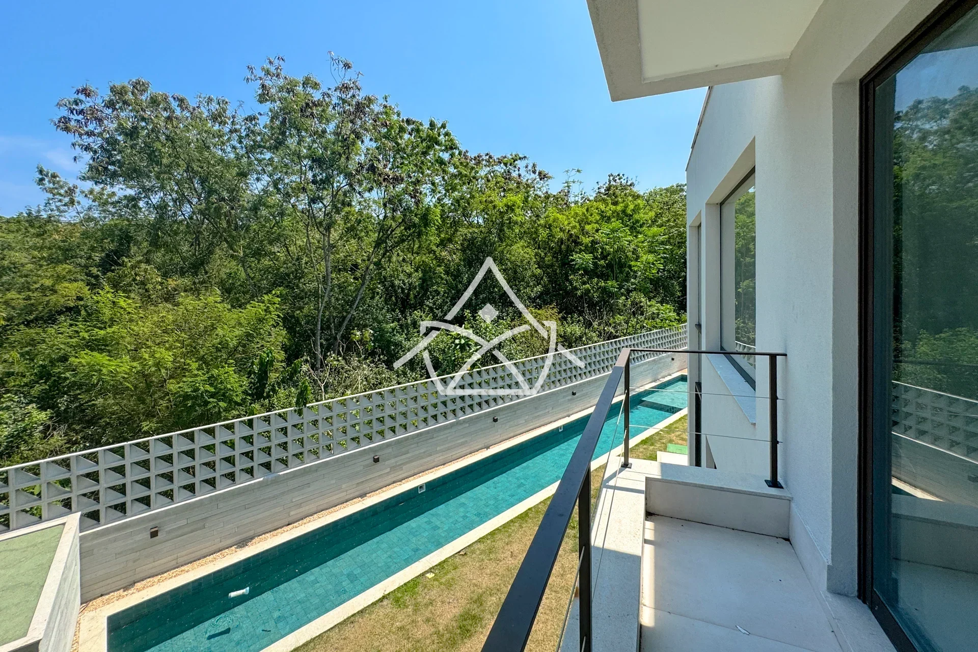 Triplex com Sótão à Venda na Barra da Tijuca