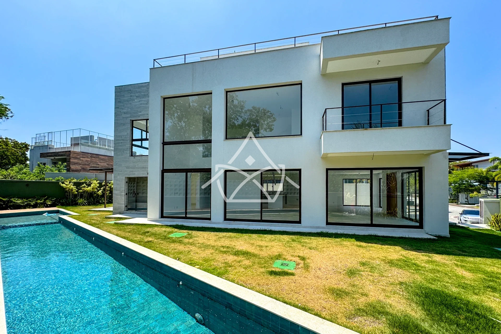Triplex com Sótão à Venda na Barra da Tijuca