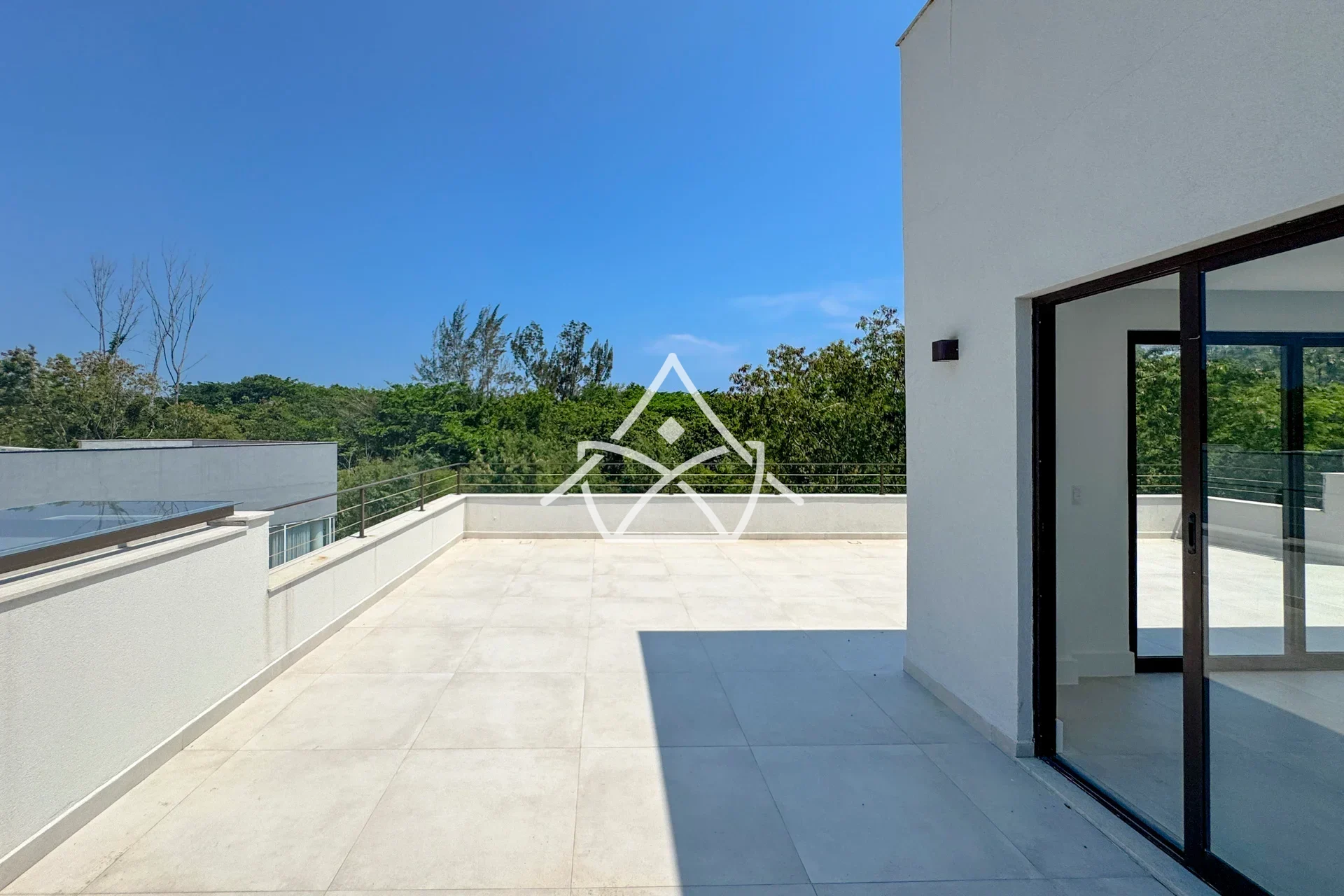Triplex com Sótão à Venda na Barra da Tijuca