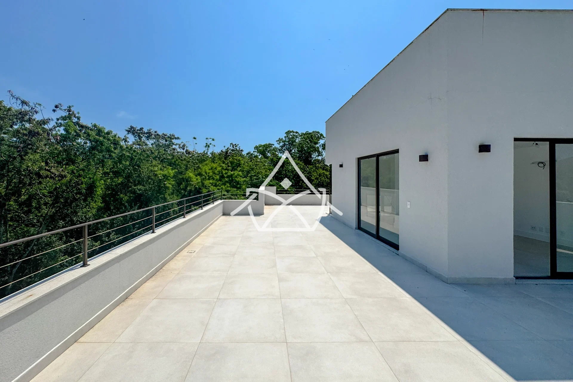 Triplex com Sótão à Venda na Barra da Tijuca