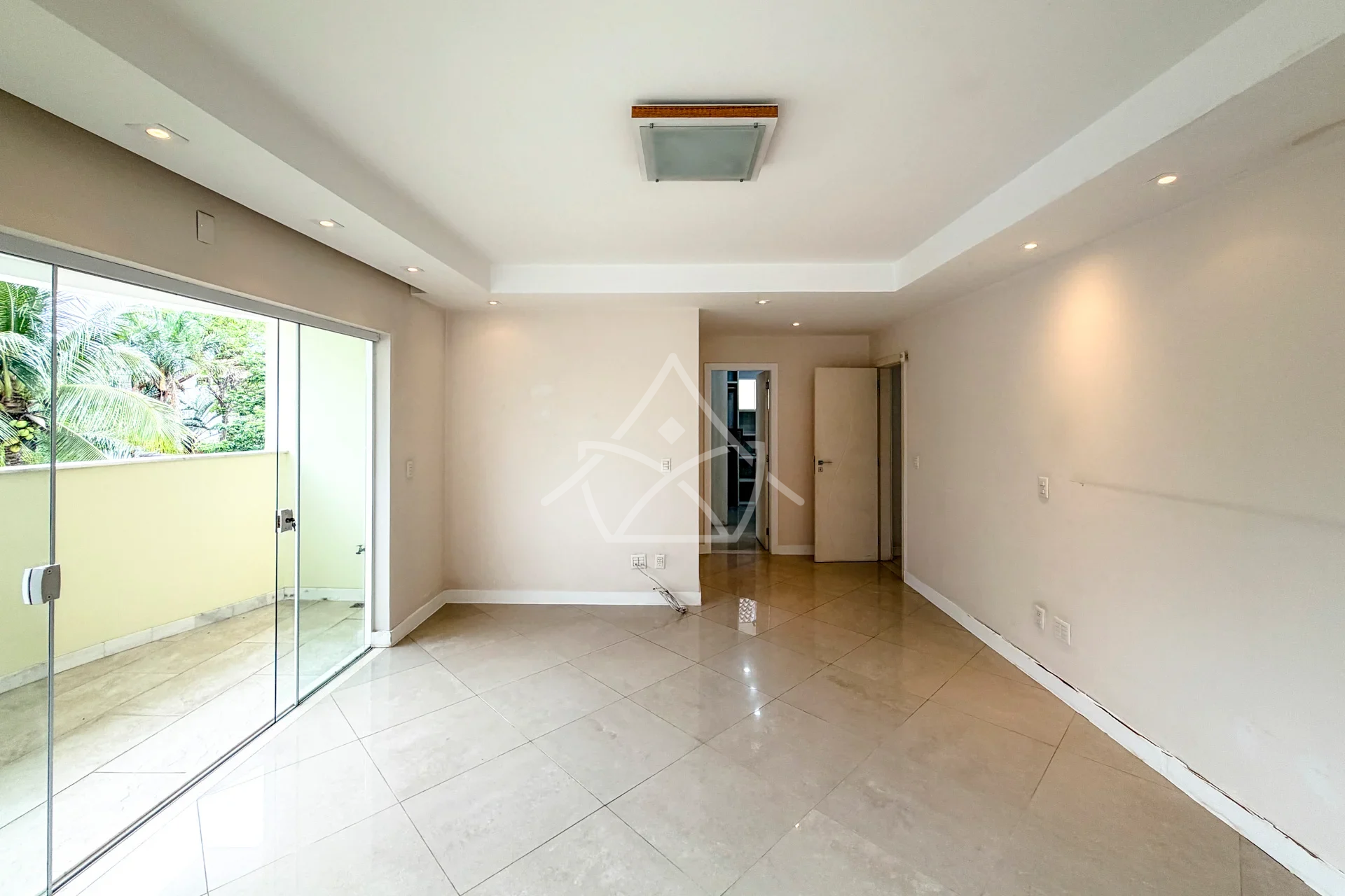 Triplex no Quintas do Rio na Barra da Tijuca
