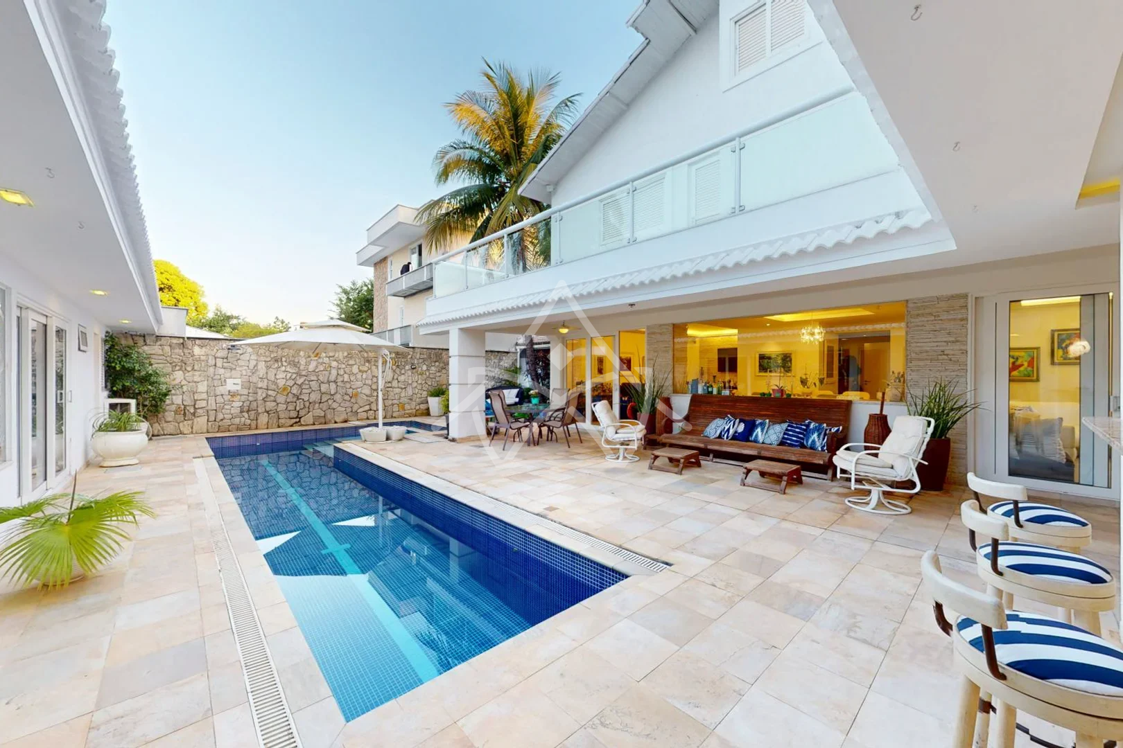 Triplex com Piscina com Raia na Barra da Tijuca
