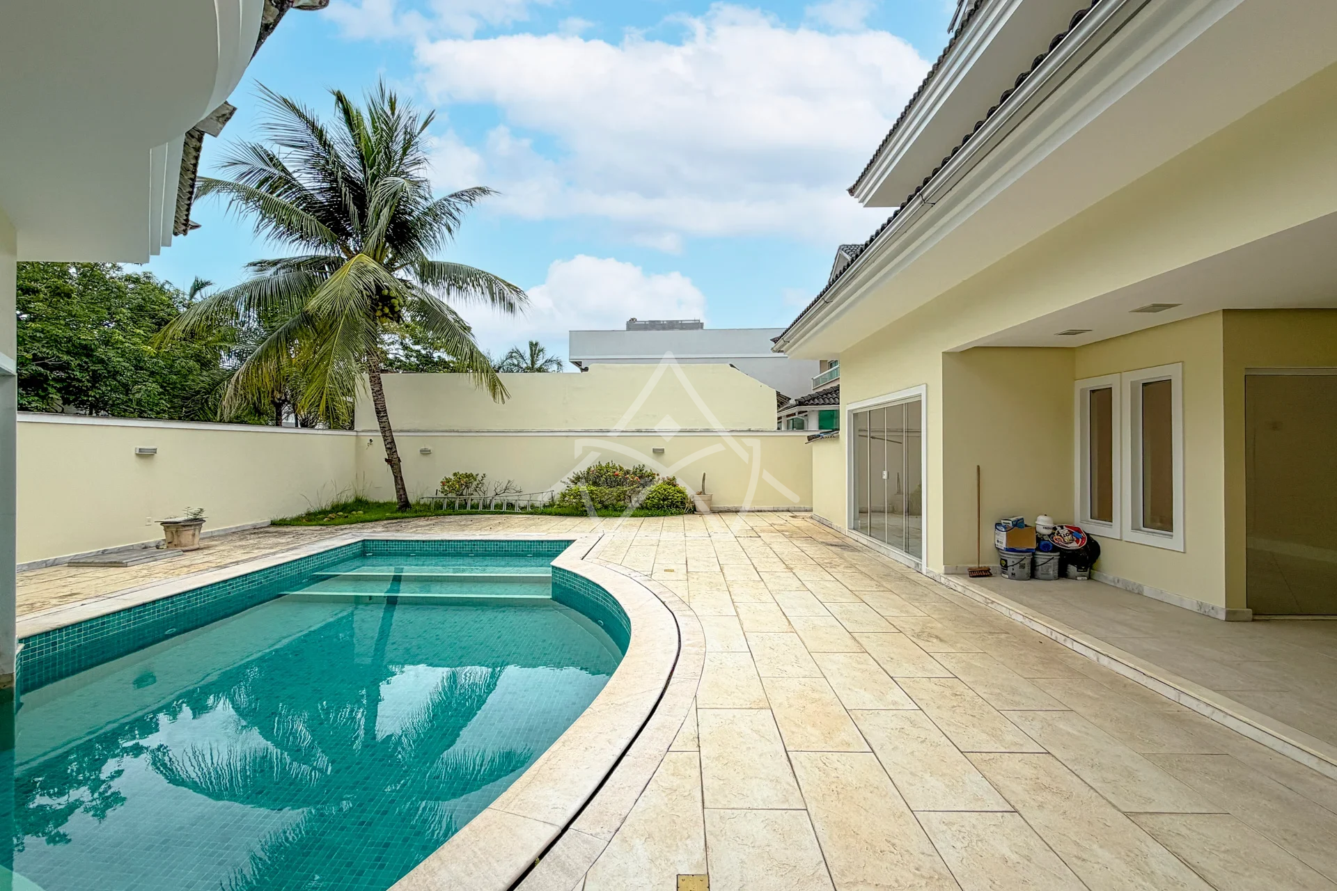 Triplex no Quintas do Rio na Barra da Tijuca