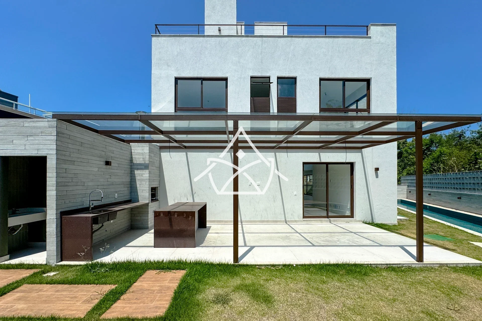Triplex com Sótão à Venda na Barra da Tijuca