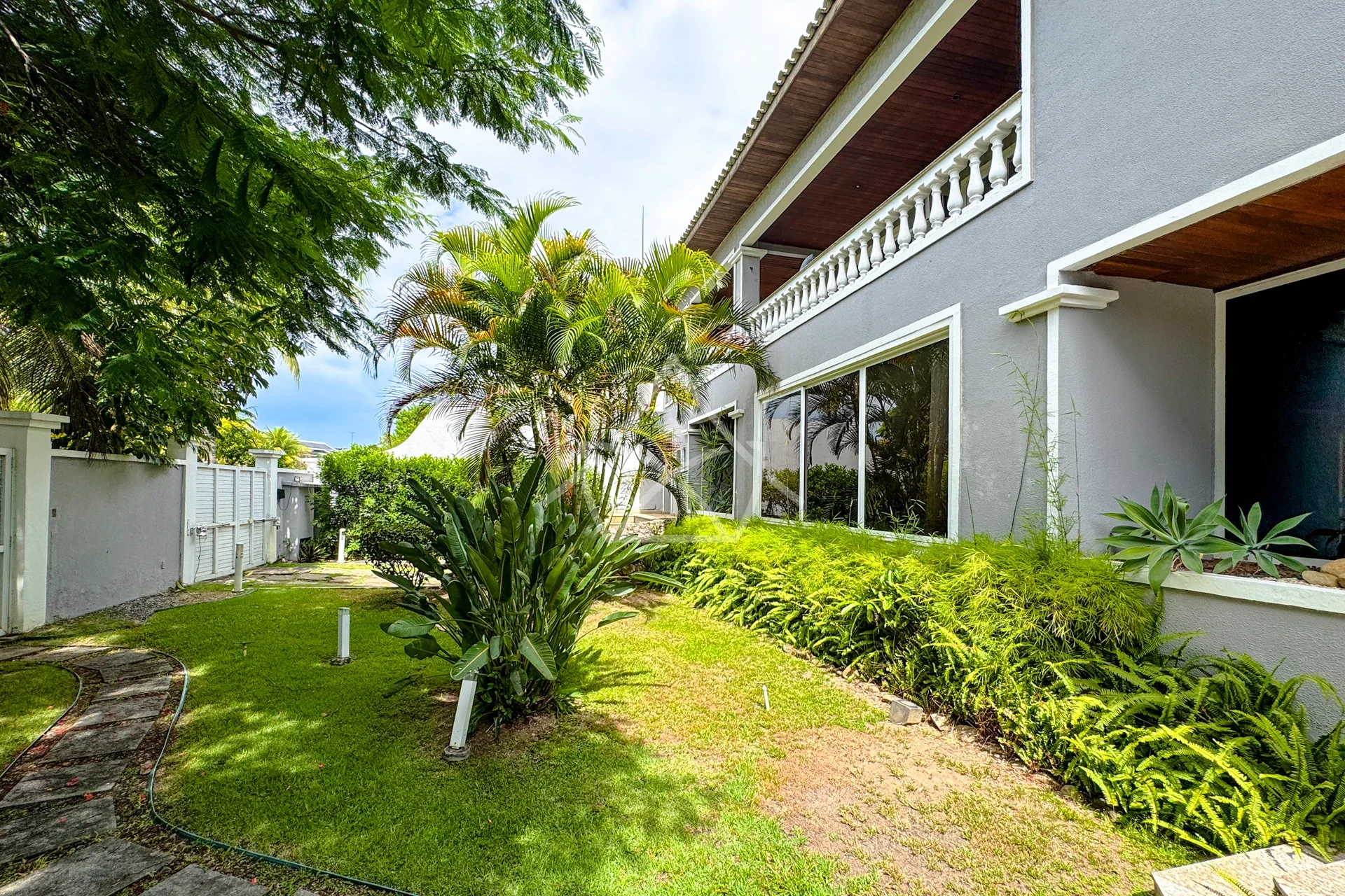 Duplex com Subsolo na Barra da Tijuca