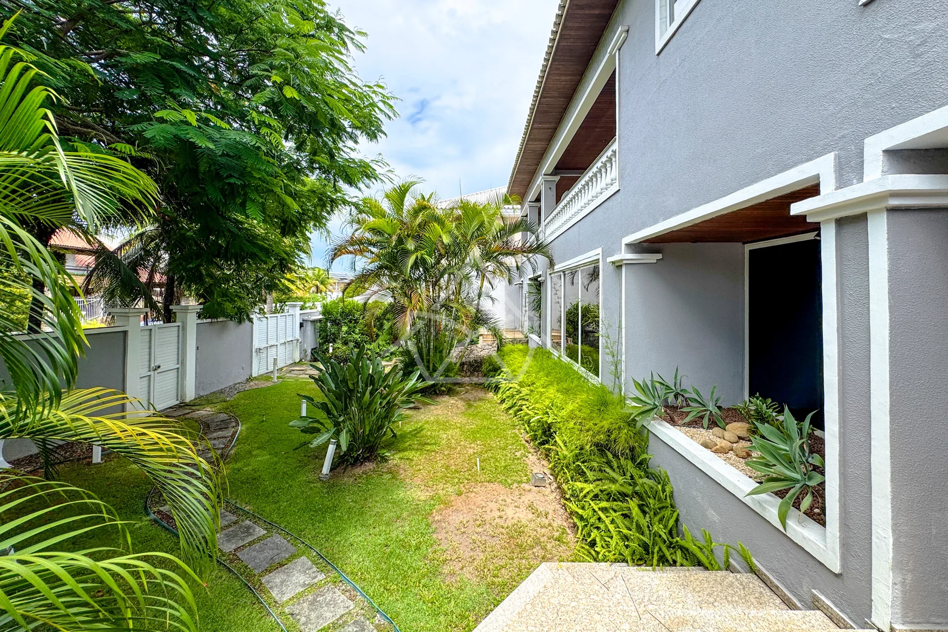 Duplex com Subsolo na Barra da Tijuca