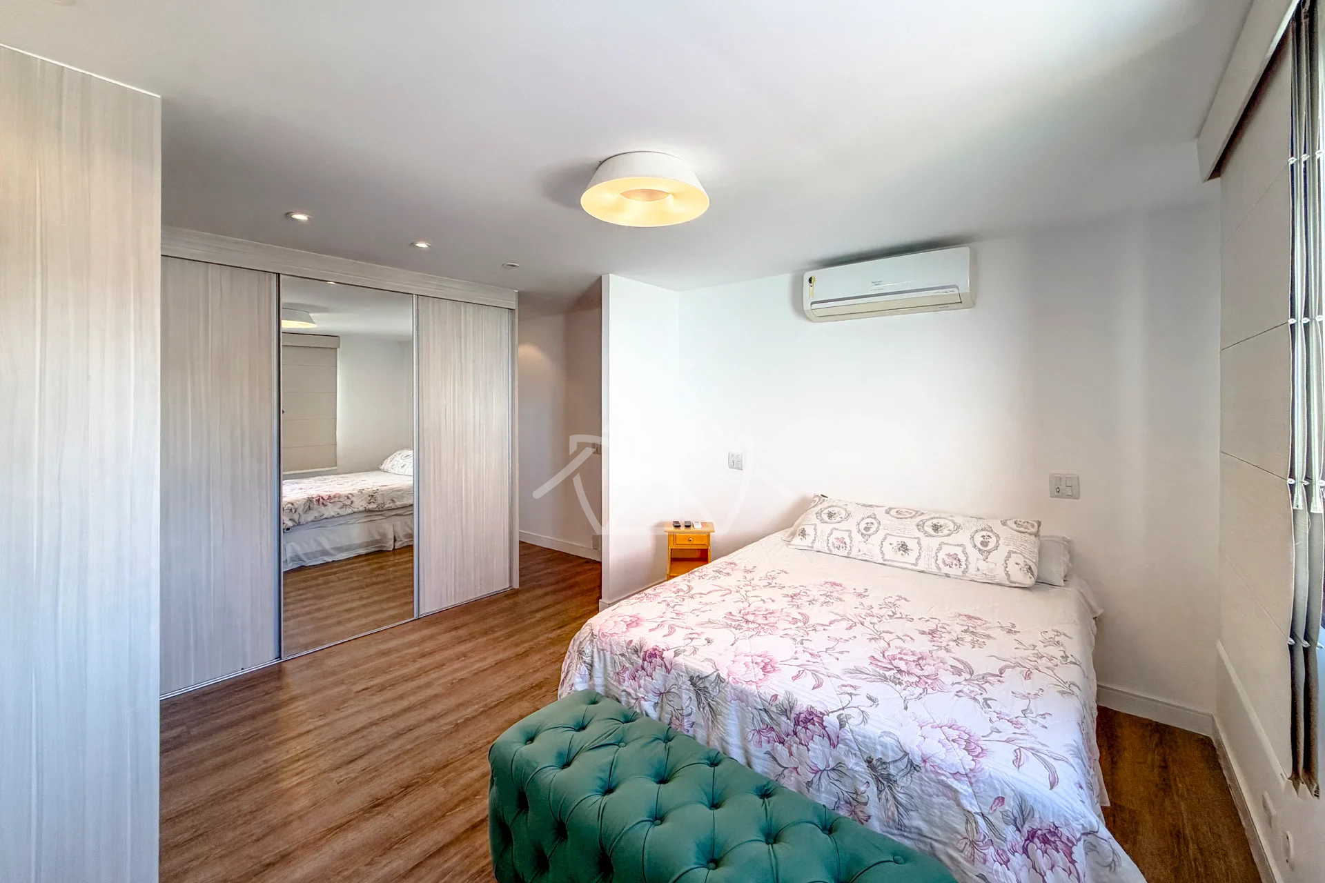 Duplex com Casa de Hóspedes na Barra da Tijuca