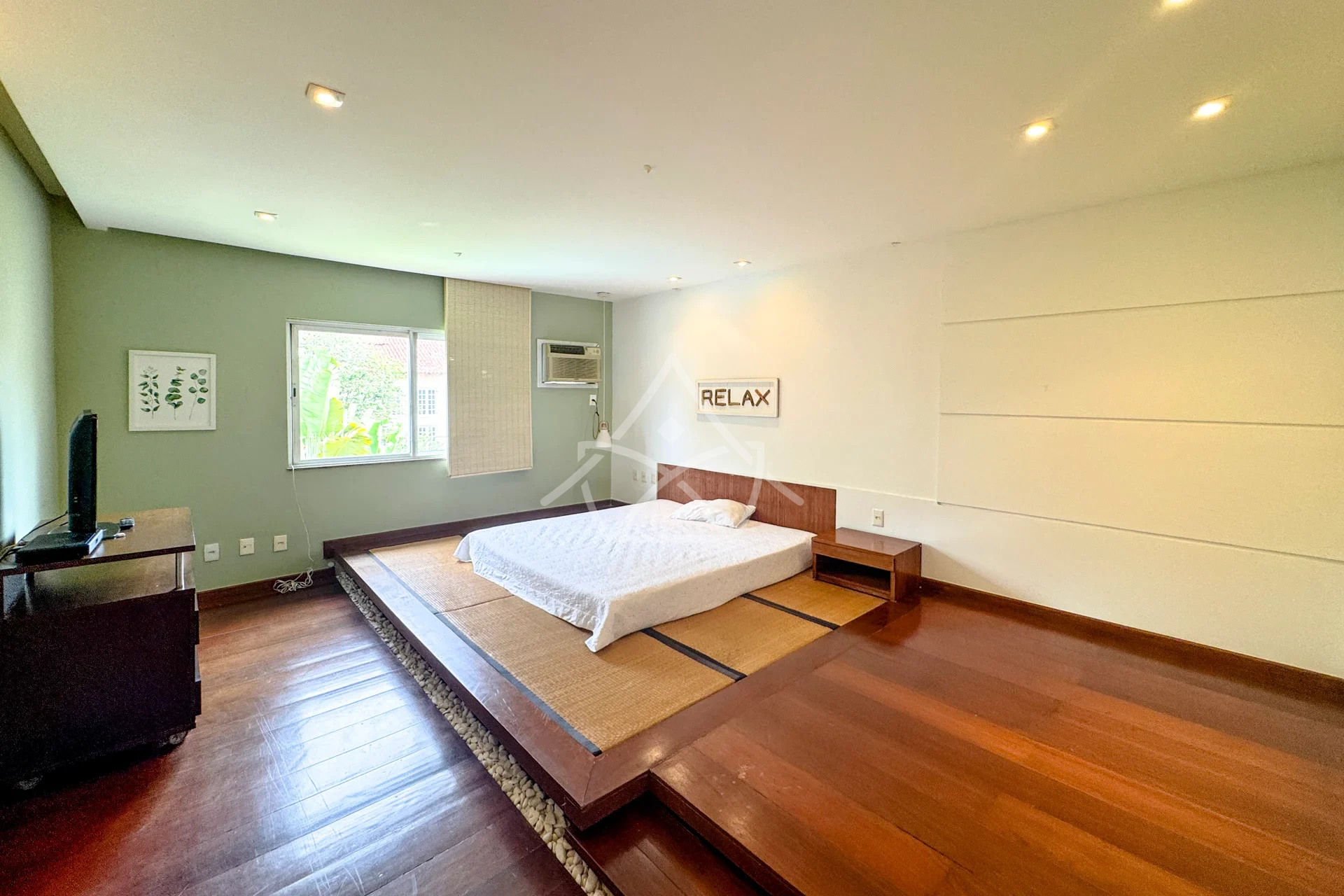 Duplex com Subsolo na Barra da Tijuca