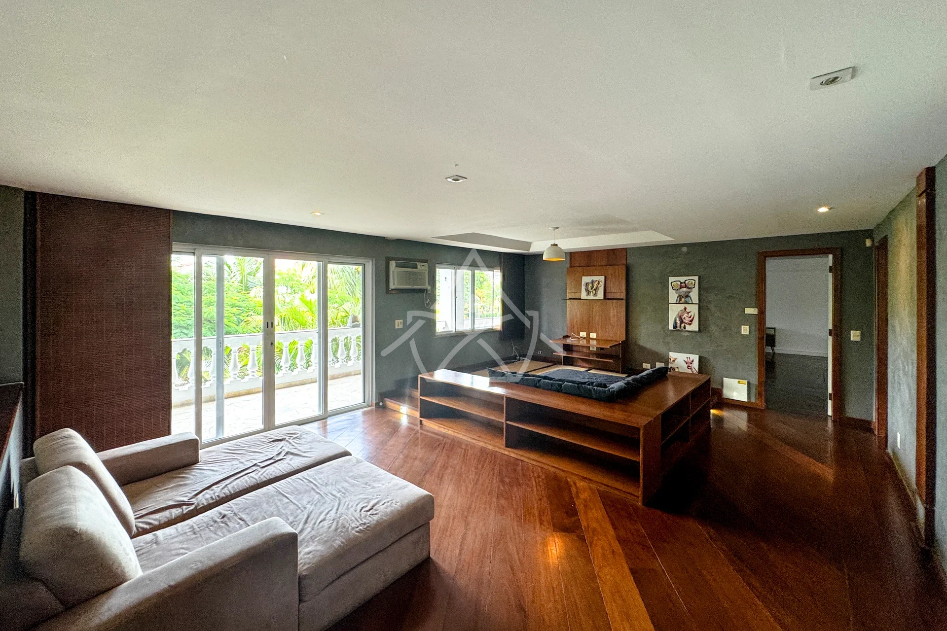 Duplex com Subsolo na Barra da Tijuca