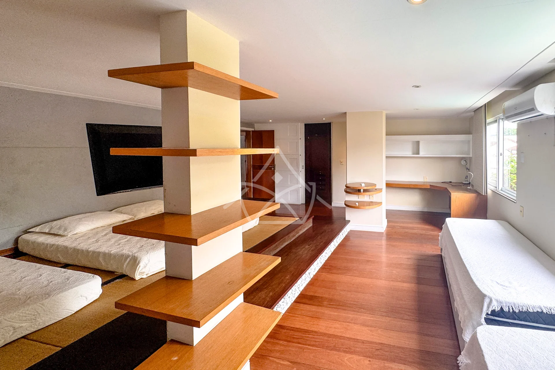 Duplex com Subsolo na Barra da Tijuca