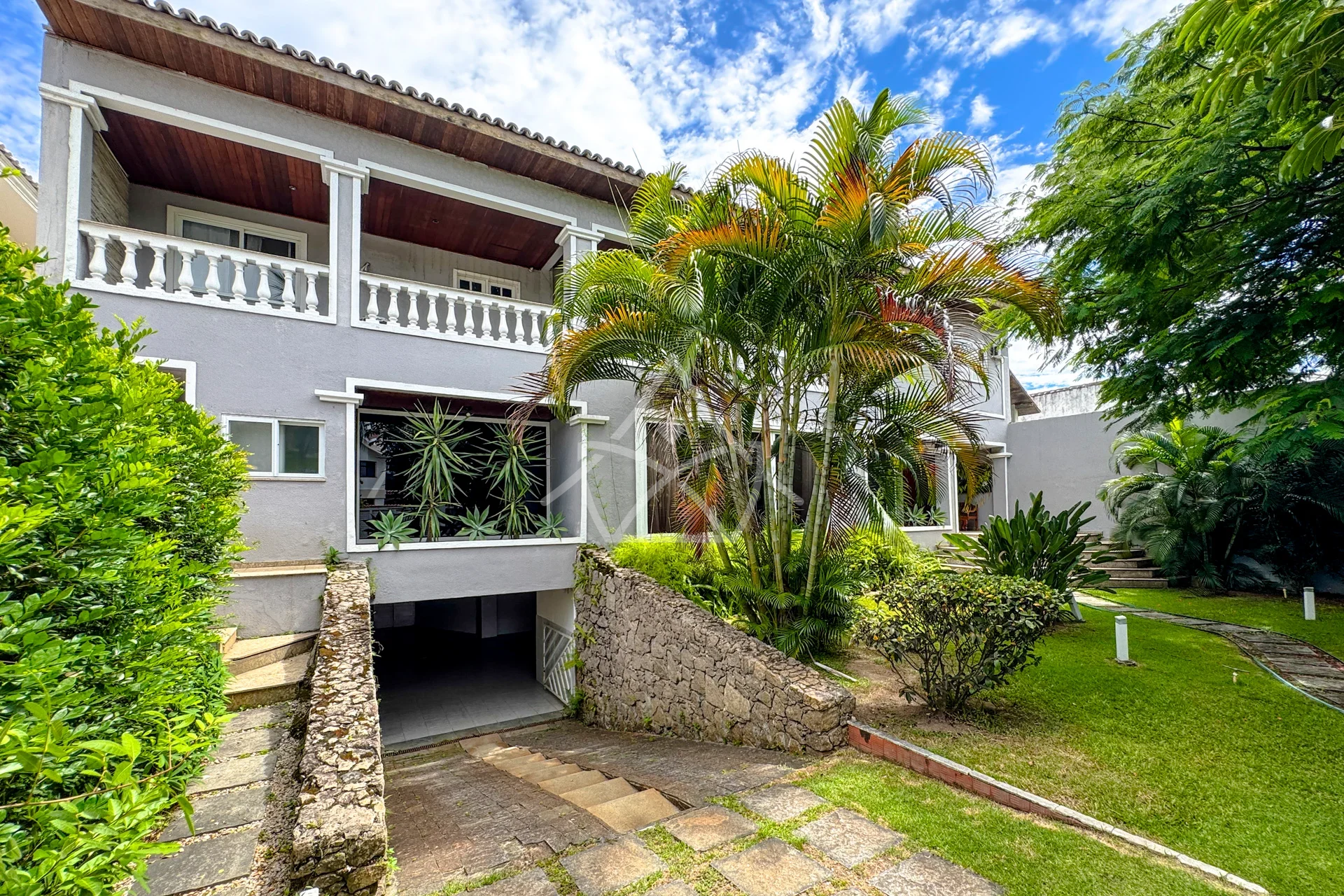 Duplex com Subsolo na Barra da Tijuca