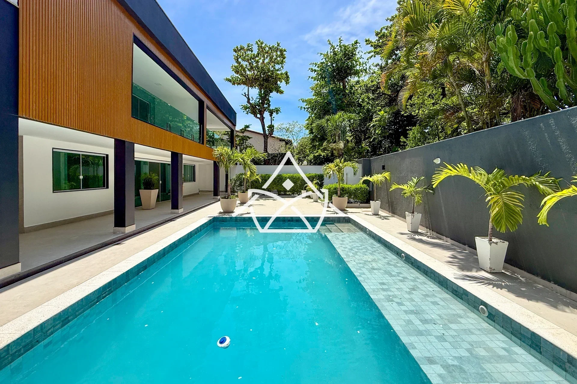 Casa Duplex no Santa Helena na Barra da Tijuca