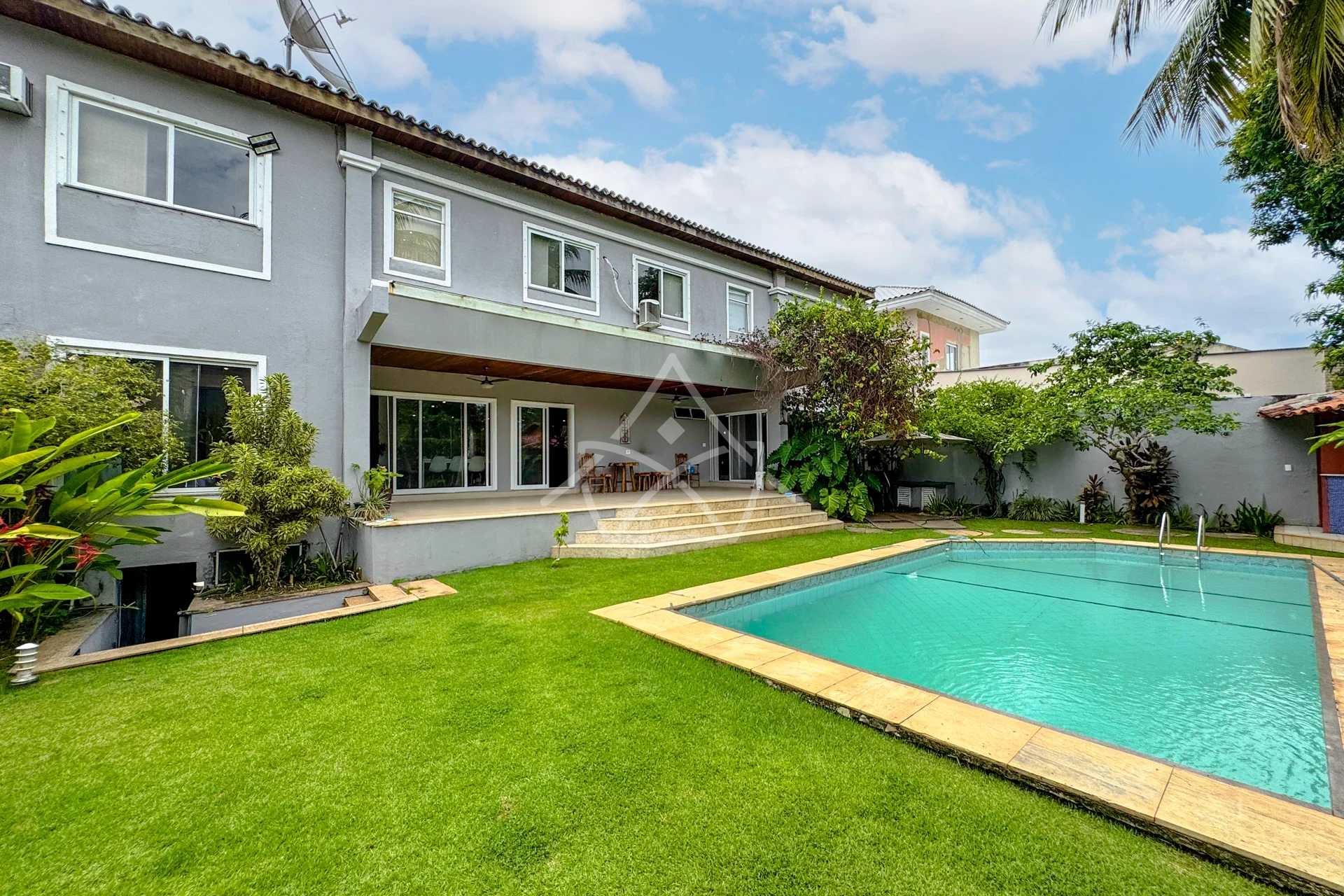Duplex com Subsolo na Barra da Tijuca
