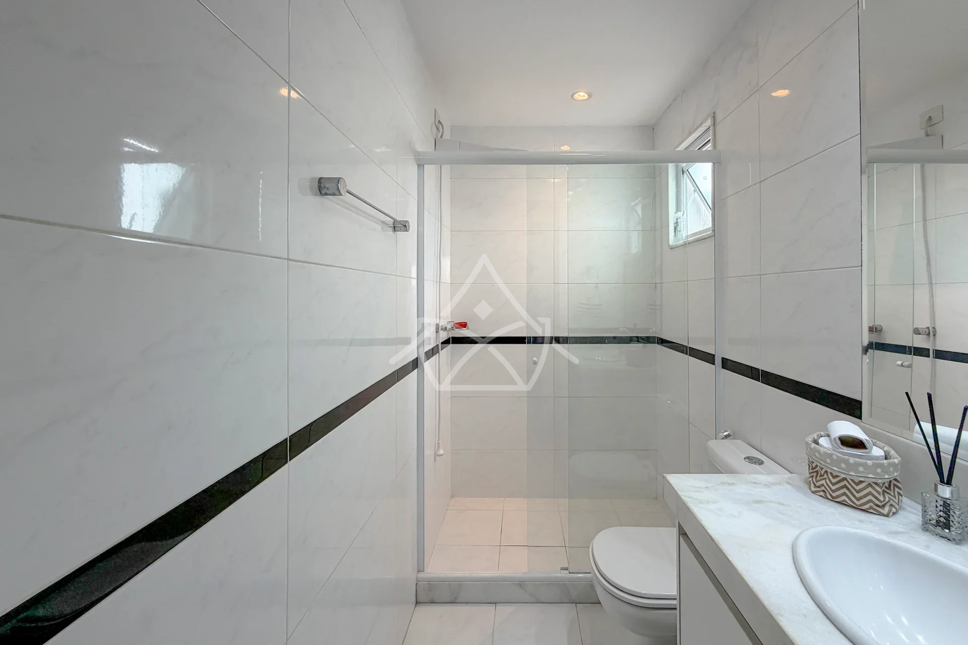 Duplex com Casa de Hóspedes na Barra da Tijuca