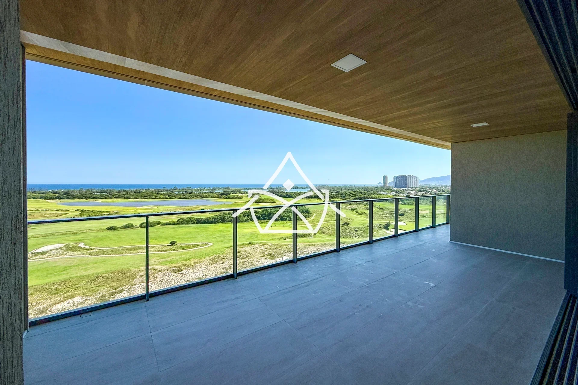 Apartamento de Primeira Locação com 4 Suítes na Barra da Tijuca