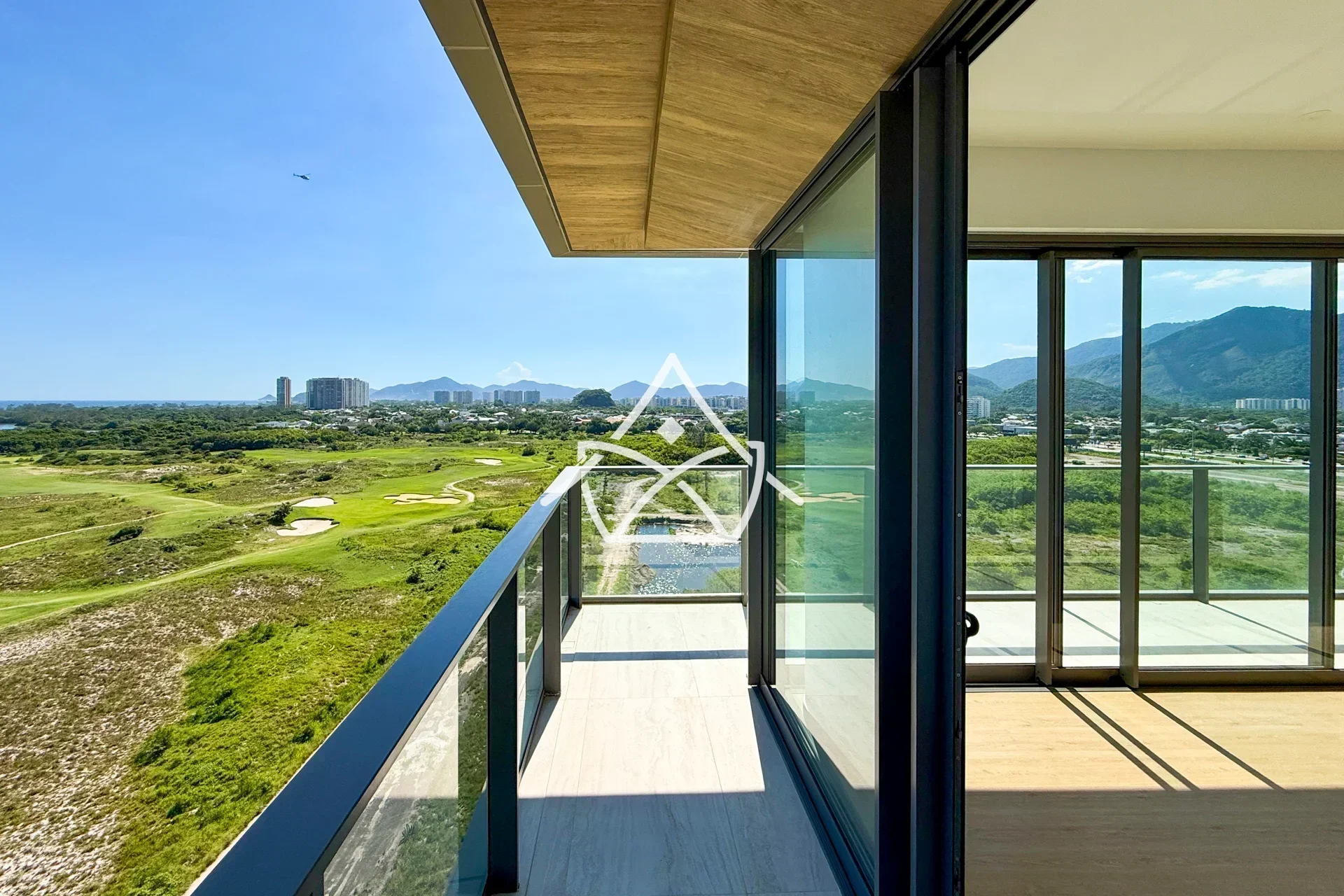 Apartamento de Primeira Locação com 4 Suítes na Barra da Tijuca