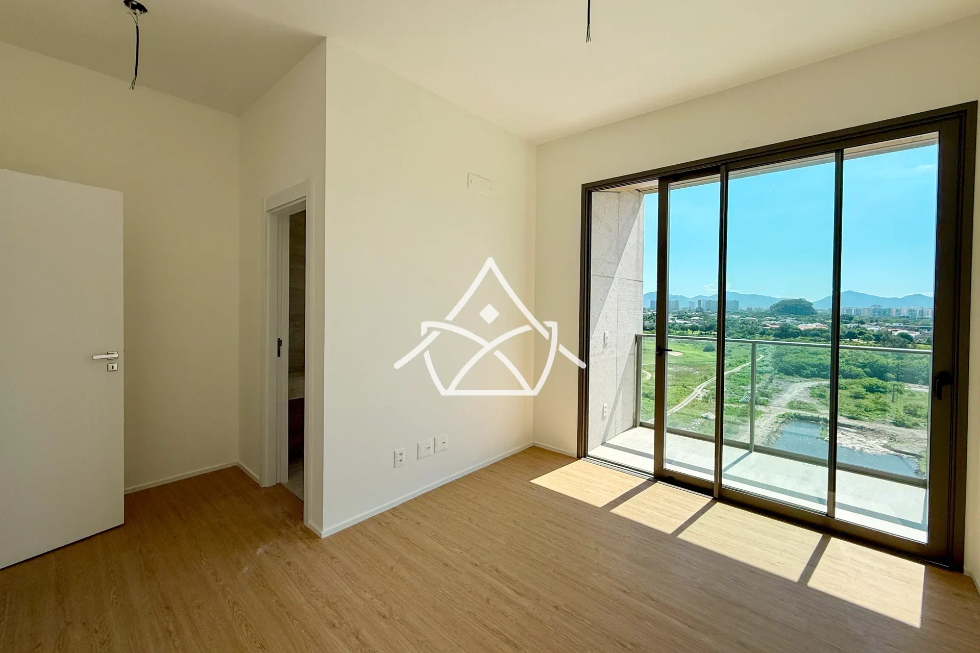 Apartamento de Primeira Locação com 4 Suítes na Barra da Tijuca