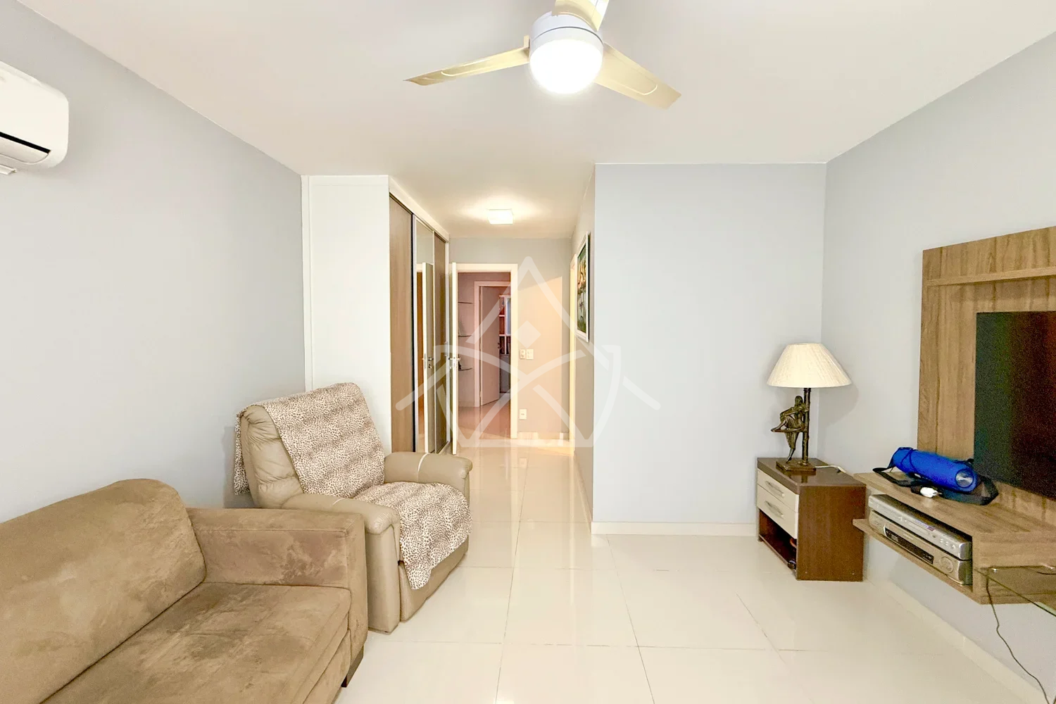 Duplex com 4 Suítes no Recreio dos Bandeirantes