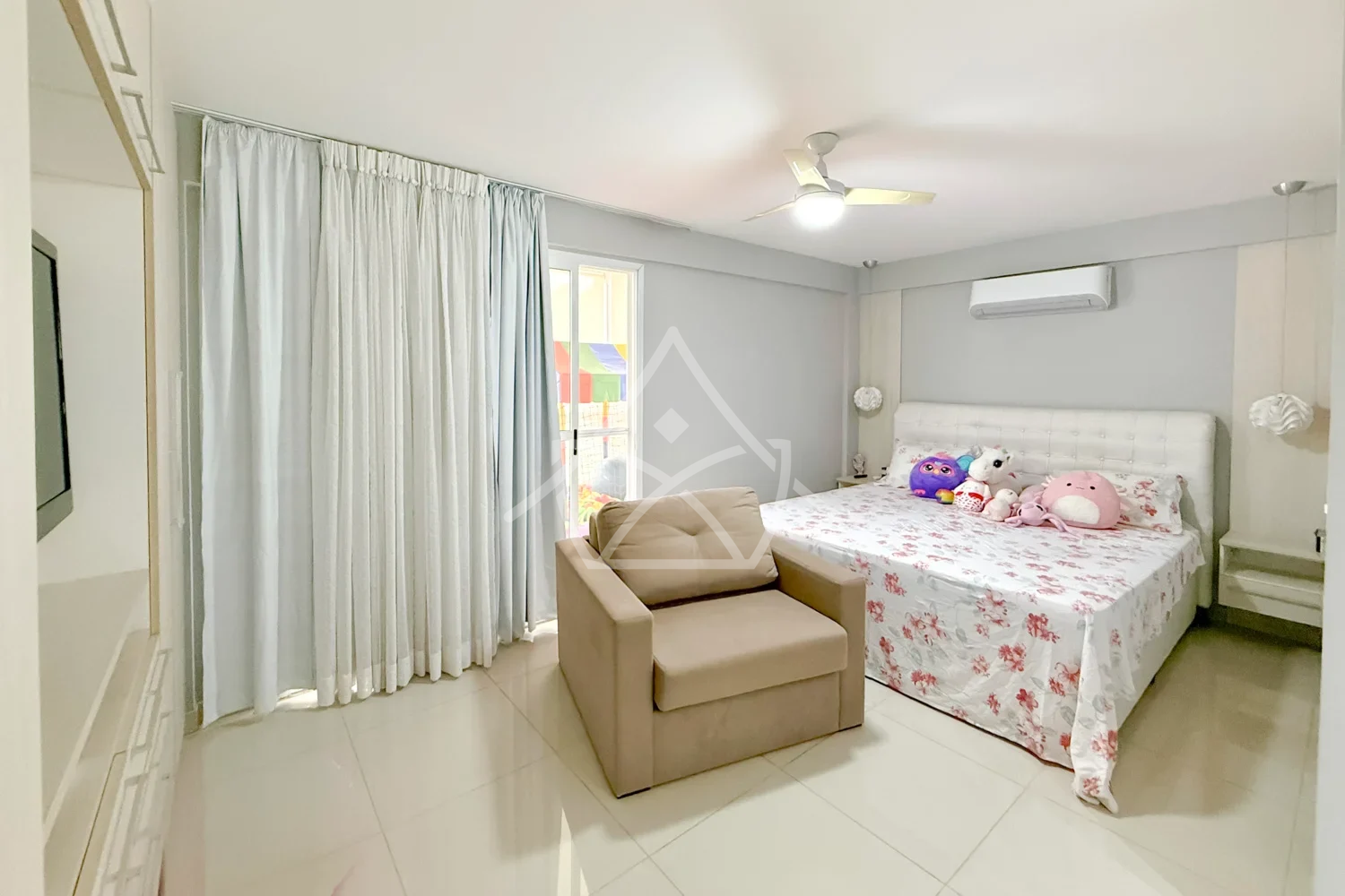 Duplex com 4 Suítes no Recreio dos Bandeirantes