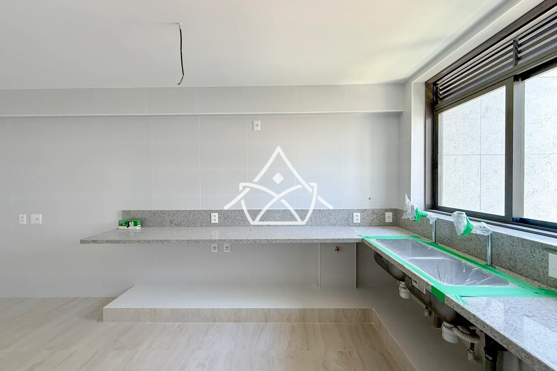 Apartamento de Primeira Locação com 4 Suítes na Barra da Tijuca