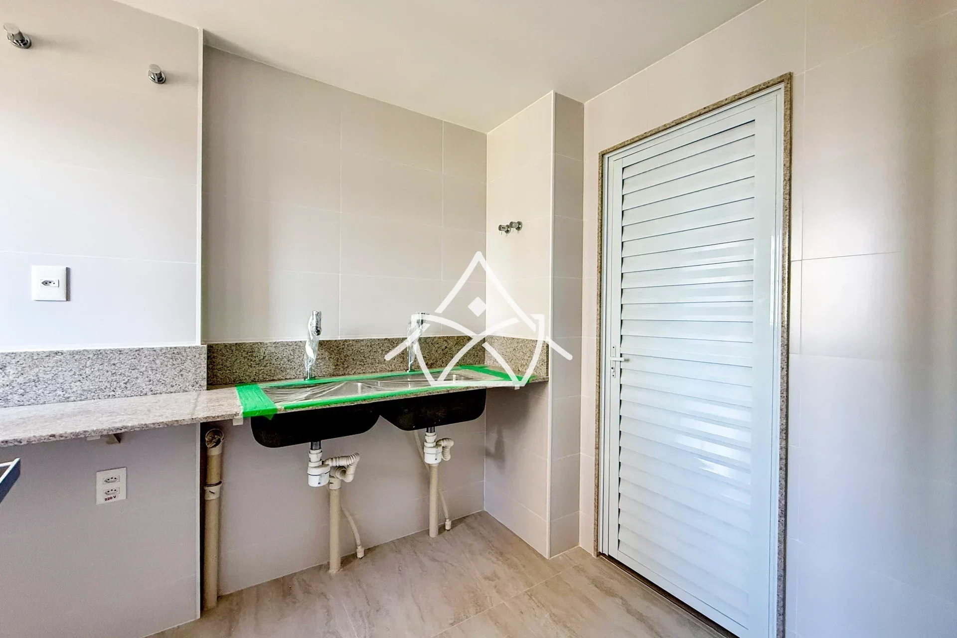 Apartamento de Primeira Locação com 4 Suítes na Barra da Tijuca