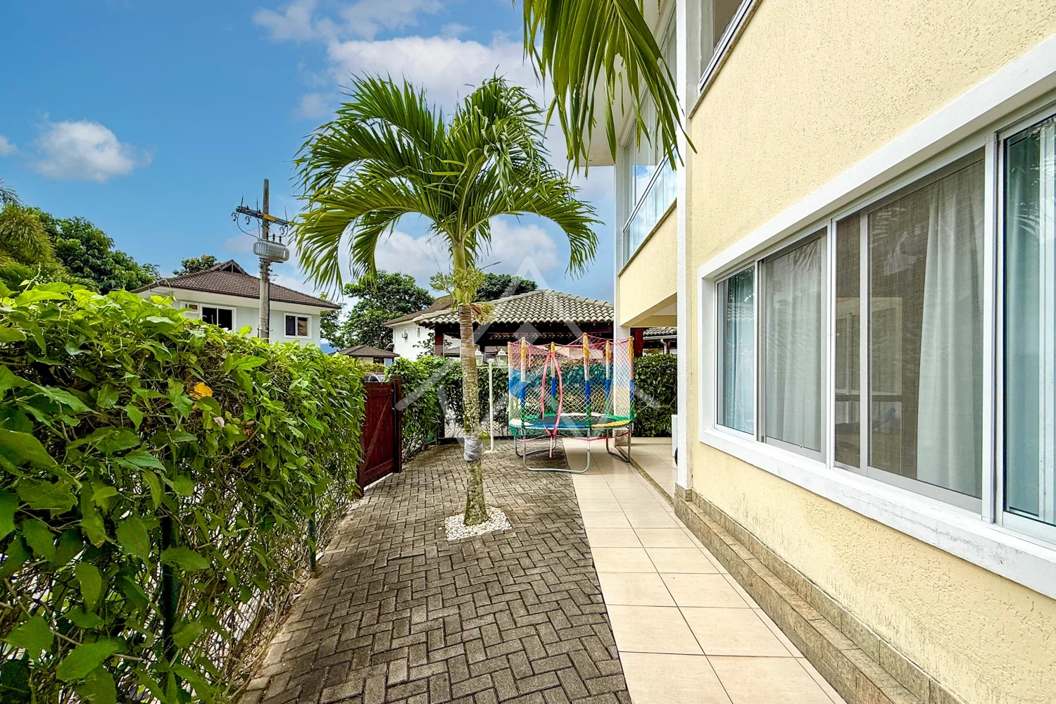 Duplex com 4 Suítes no Recreio dos Bandeirantes