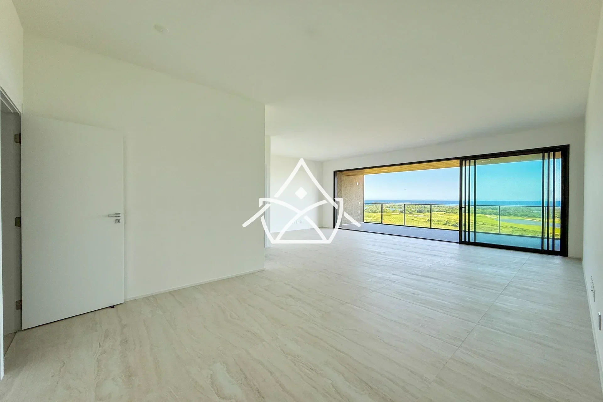 Apartamento de Primeira Locação com 4 Suítes na Barra da Tijuca