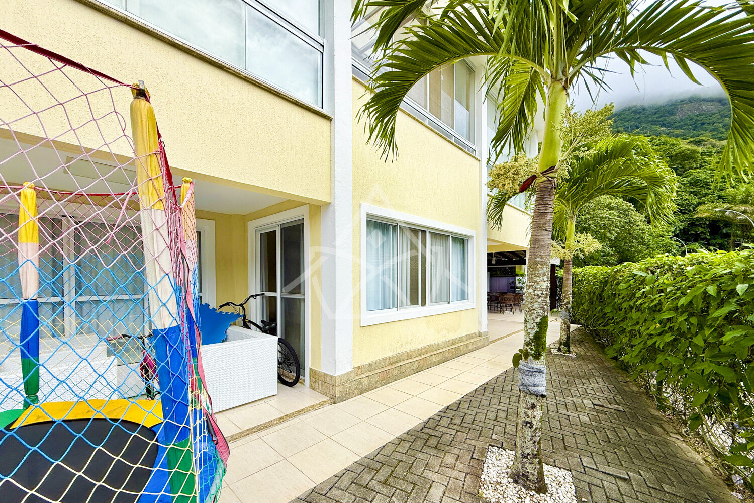 Duplex com 4 Suítes no Recreio dos Bandeirantes