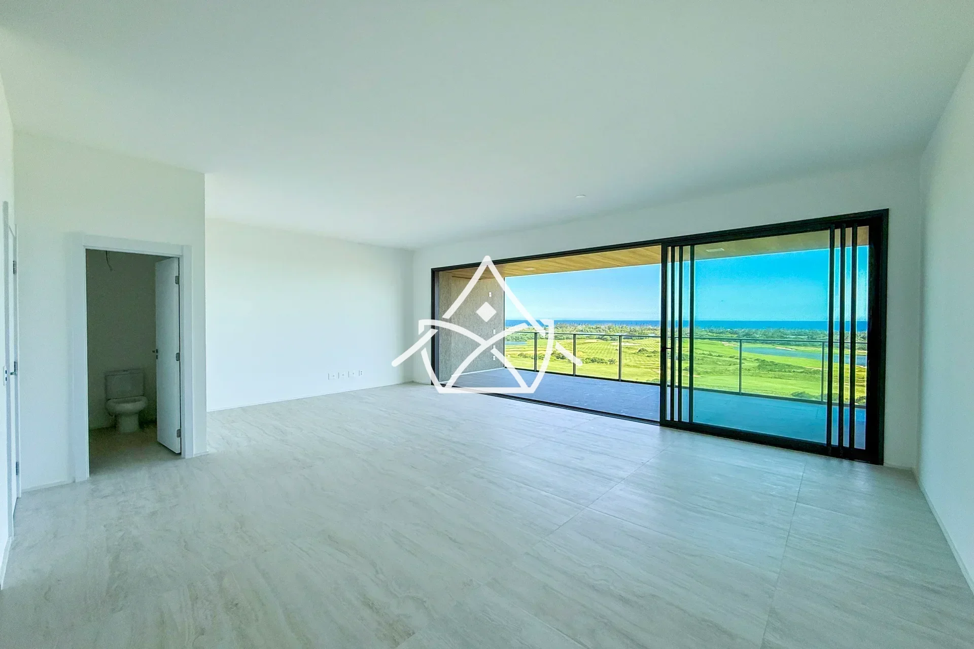 Apartamento de Primeira Locação com 4 Suítes na Barra da Tijuca