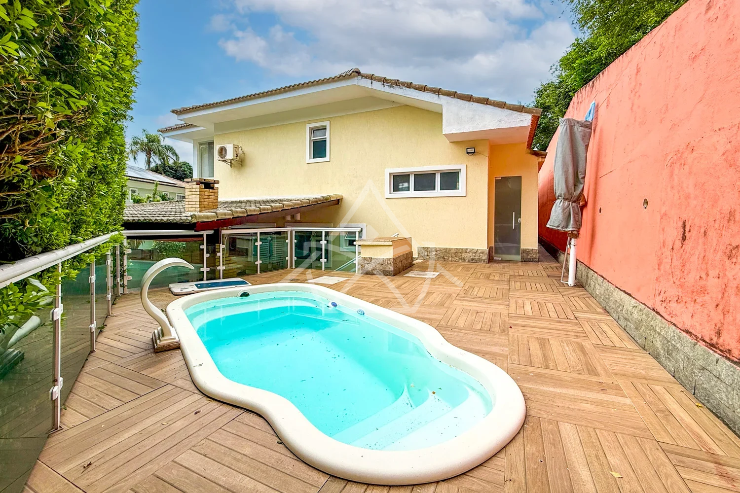 Duplex com 4 Suítes no Recreio dos Bandeirantes
