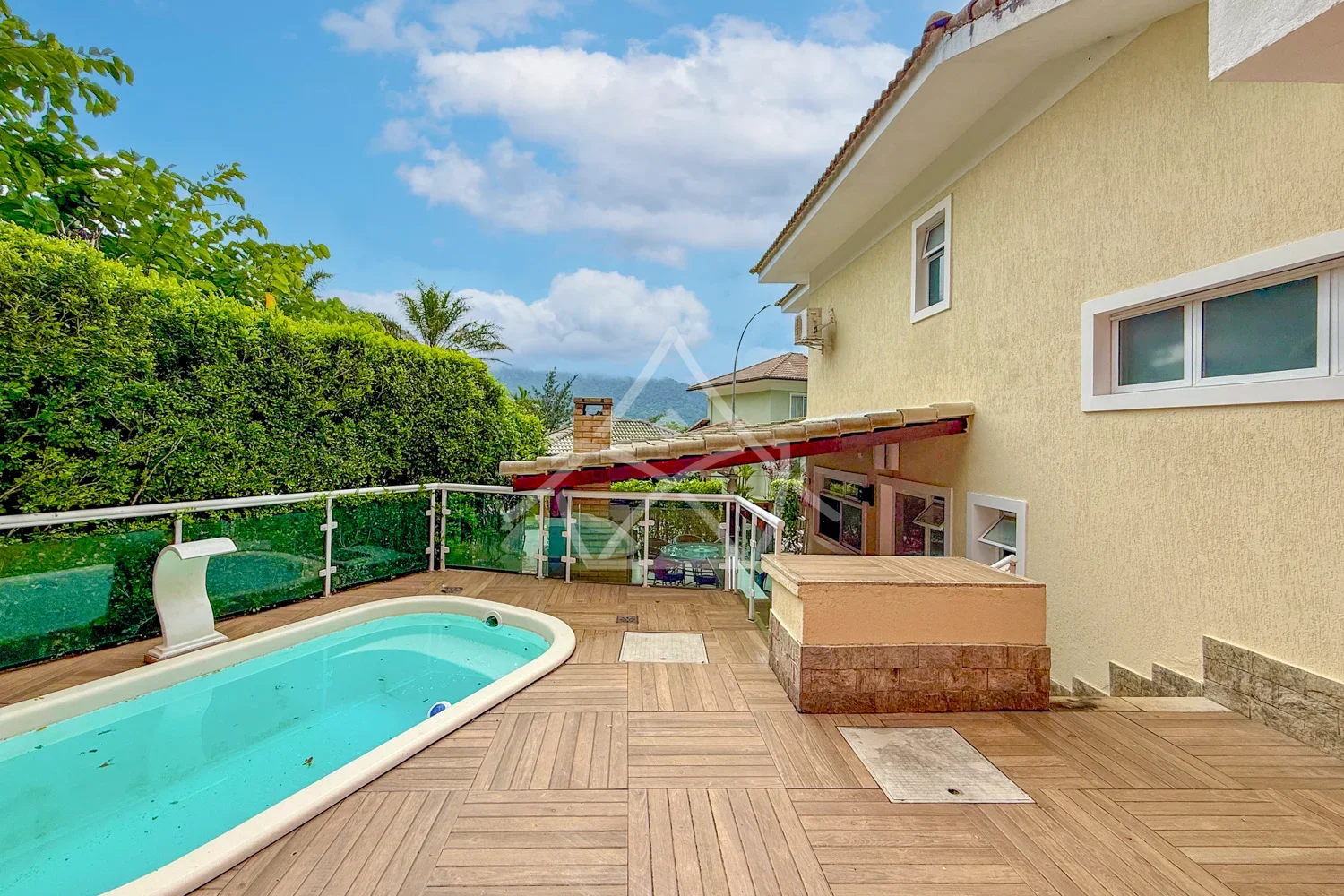 Duplex com 4 Suítes no Recreio dos Bandeirantes