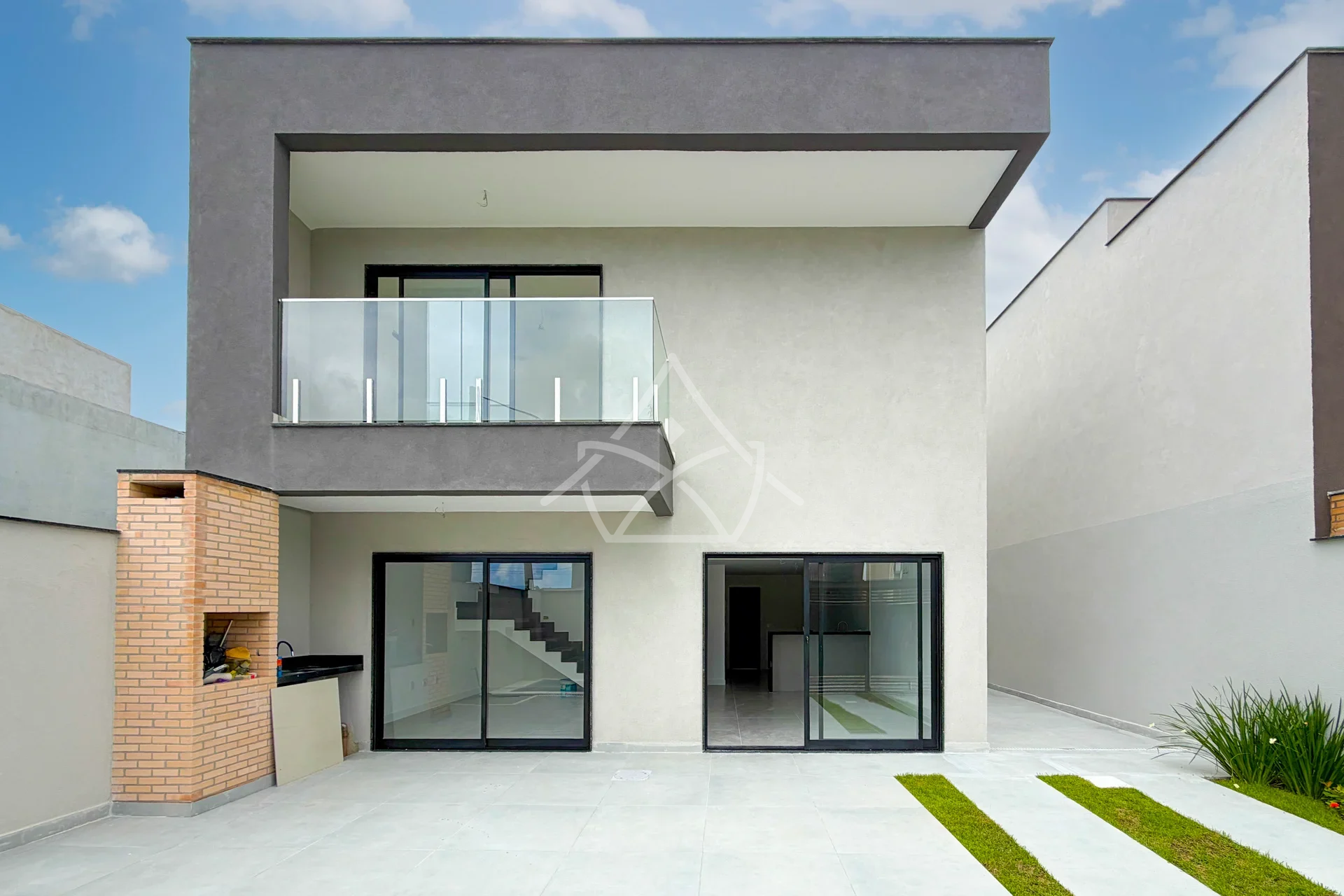 Casa à Venda com Área Gourmet em Vargem Pequena