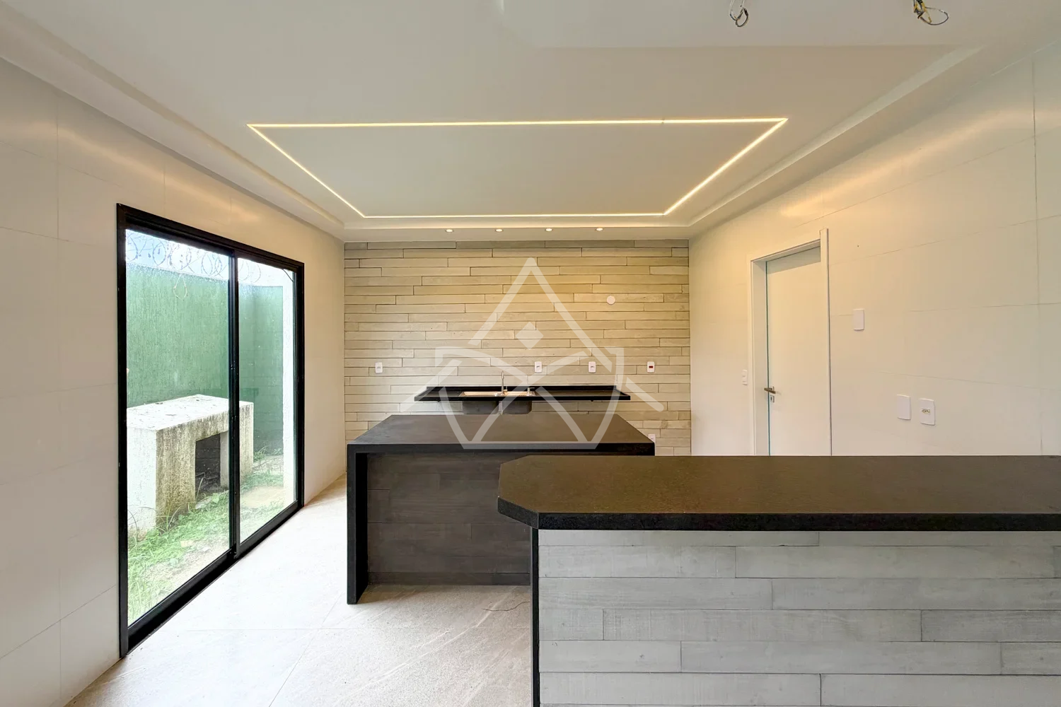 Duplex Contemporânea – Primeira Locação em Vargem Pequena