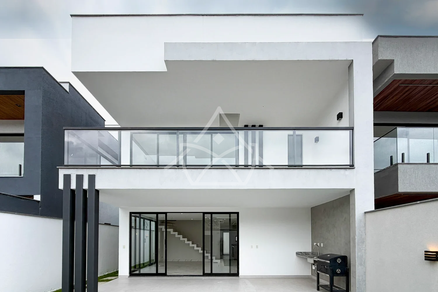 Duplex Contemporânea em Vargem Pequena RJ