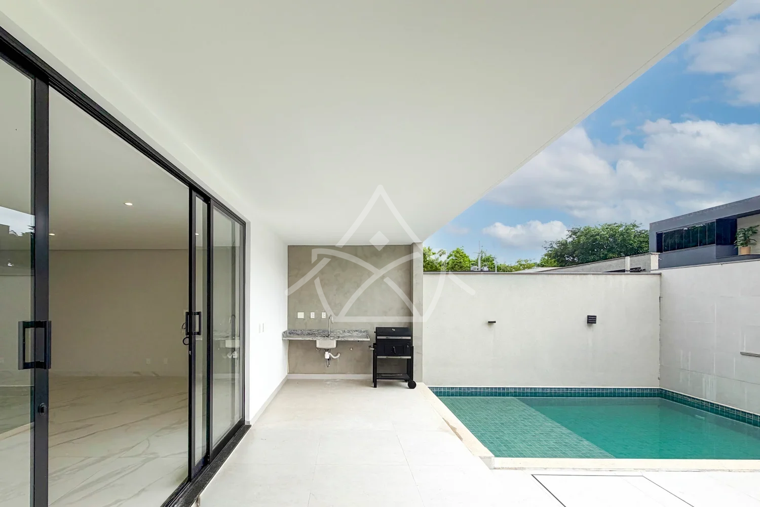 Duplex Contemporânea em Vargem Pequena RJ