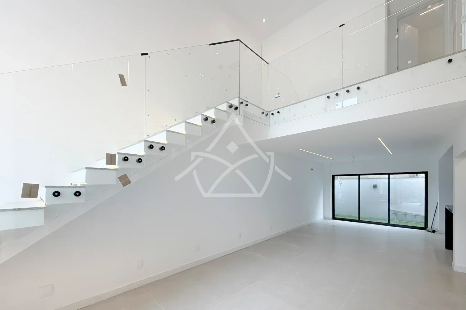 Duplex Contemporânea – Primeira Locação em Vargem Pequena