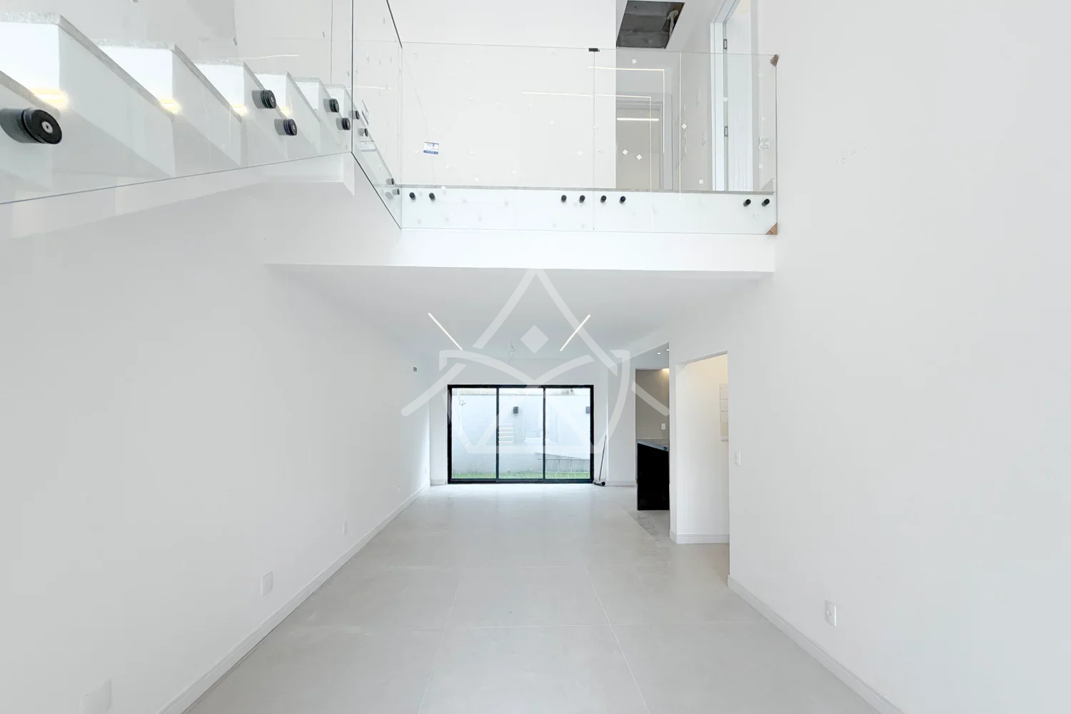 Duplex Contemporânea – Primeira Locação em Vargem Pequena