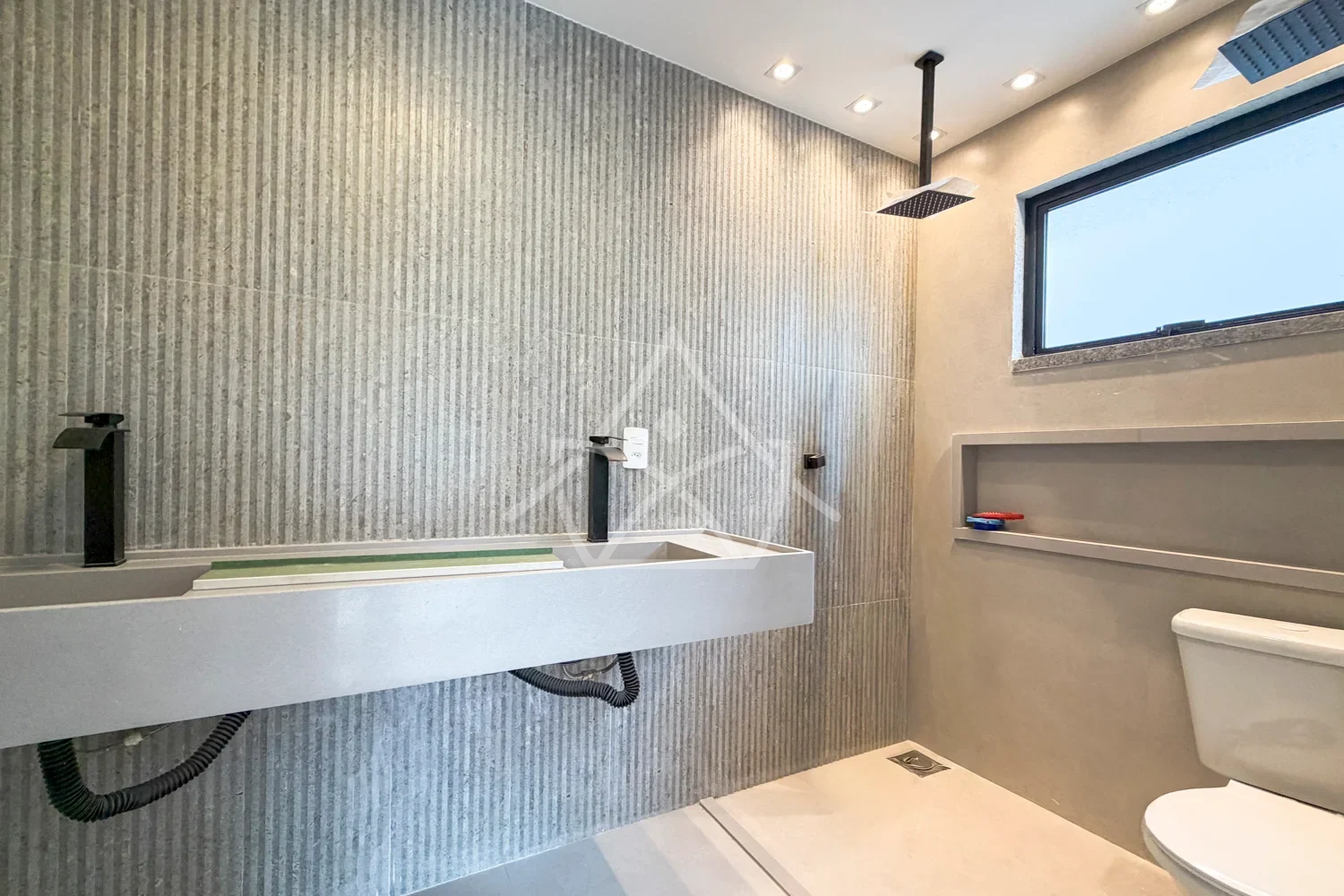 Duplex Contemporânea – Primeira Locação em Vargem Pequena