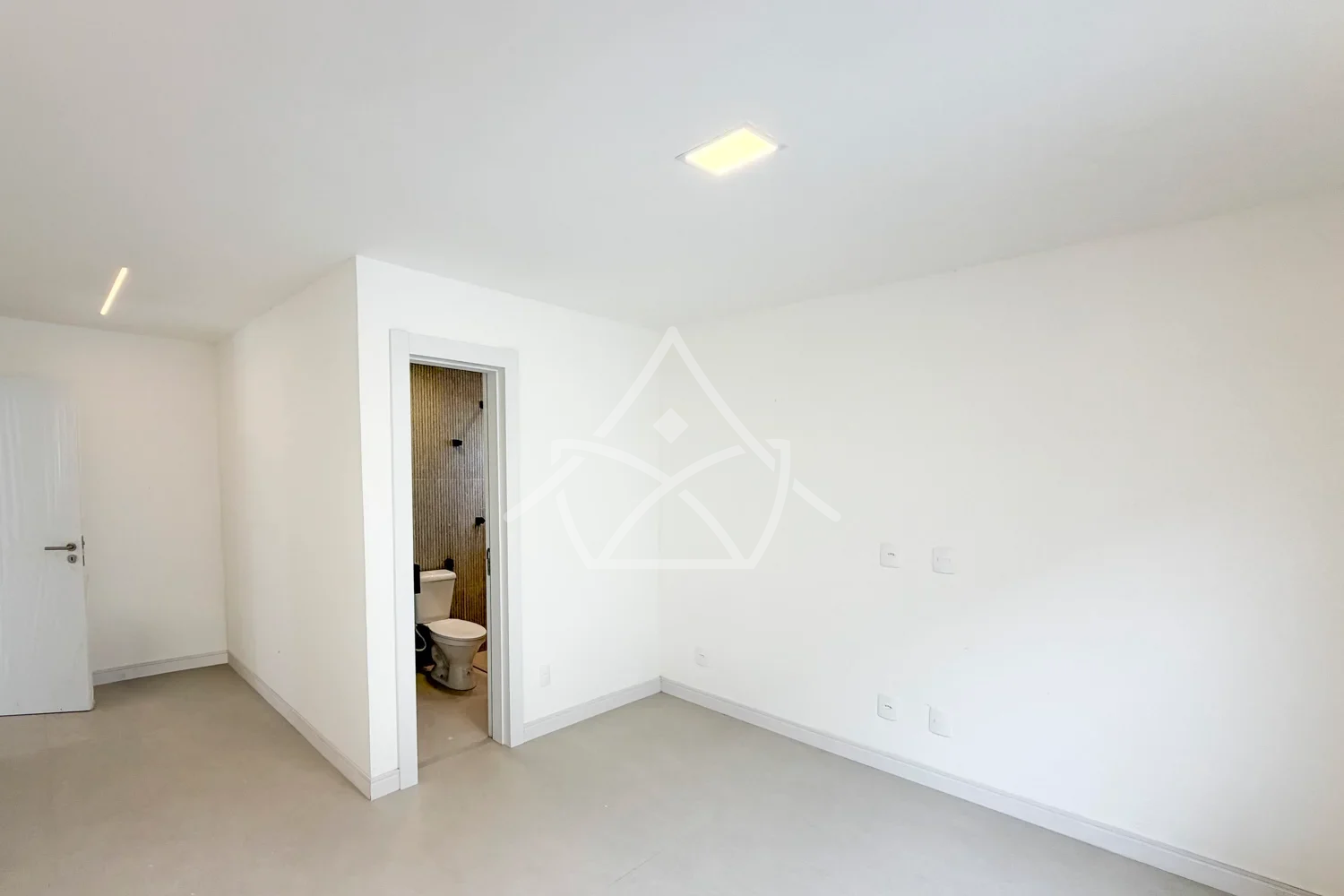 Duplex Contemporânea – Primeira Locação em Vargem Pequena