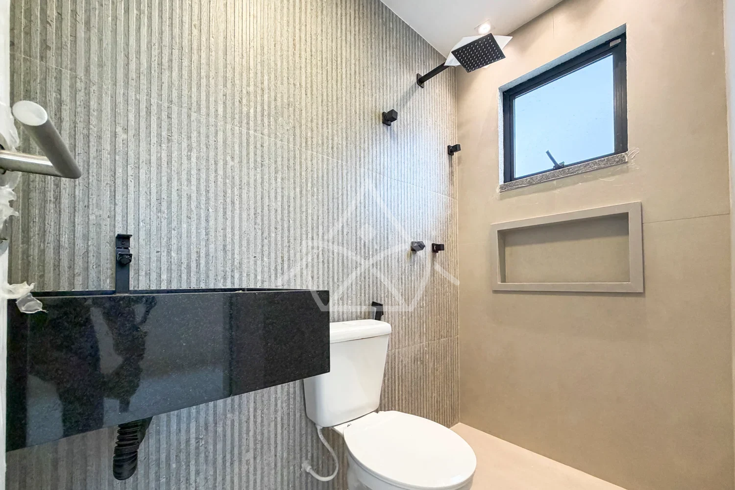 Duplex Contemporânea – Primeira Locação em Vargem Pequena