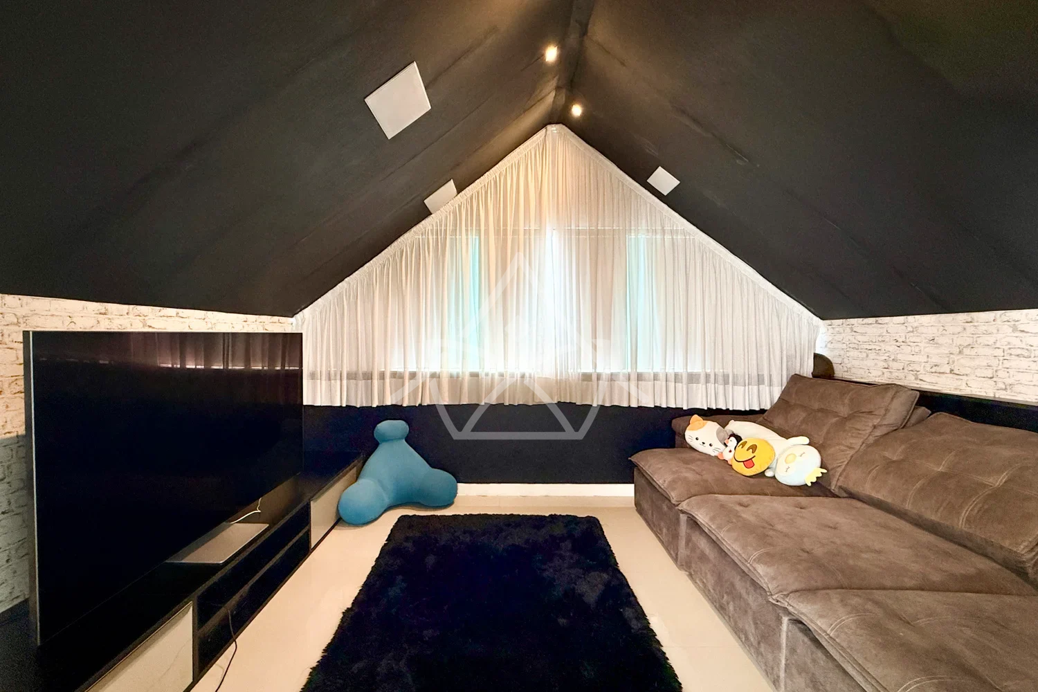 Triplex à Venda com 4 Quartos no Recreio RJ