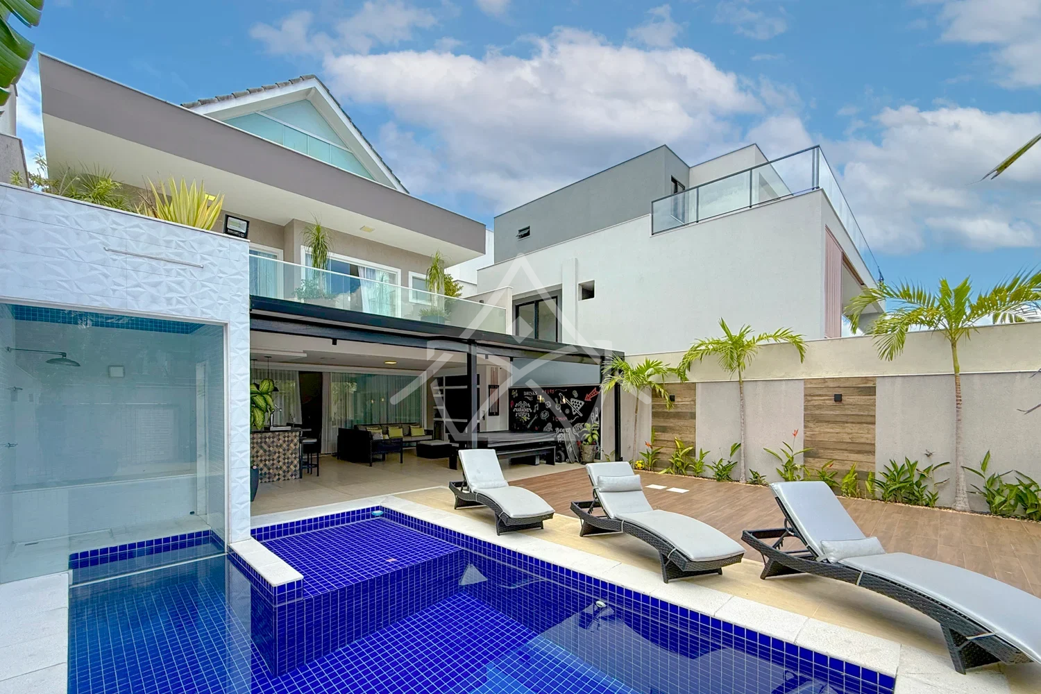 Triplex à Venda com 4 Quartos no Recreio RJ