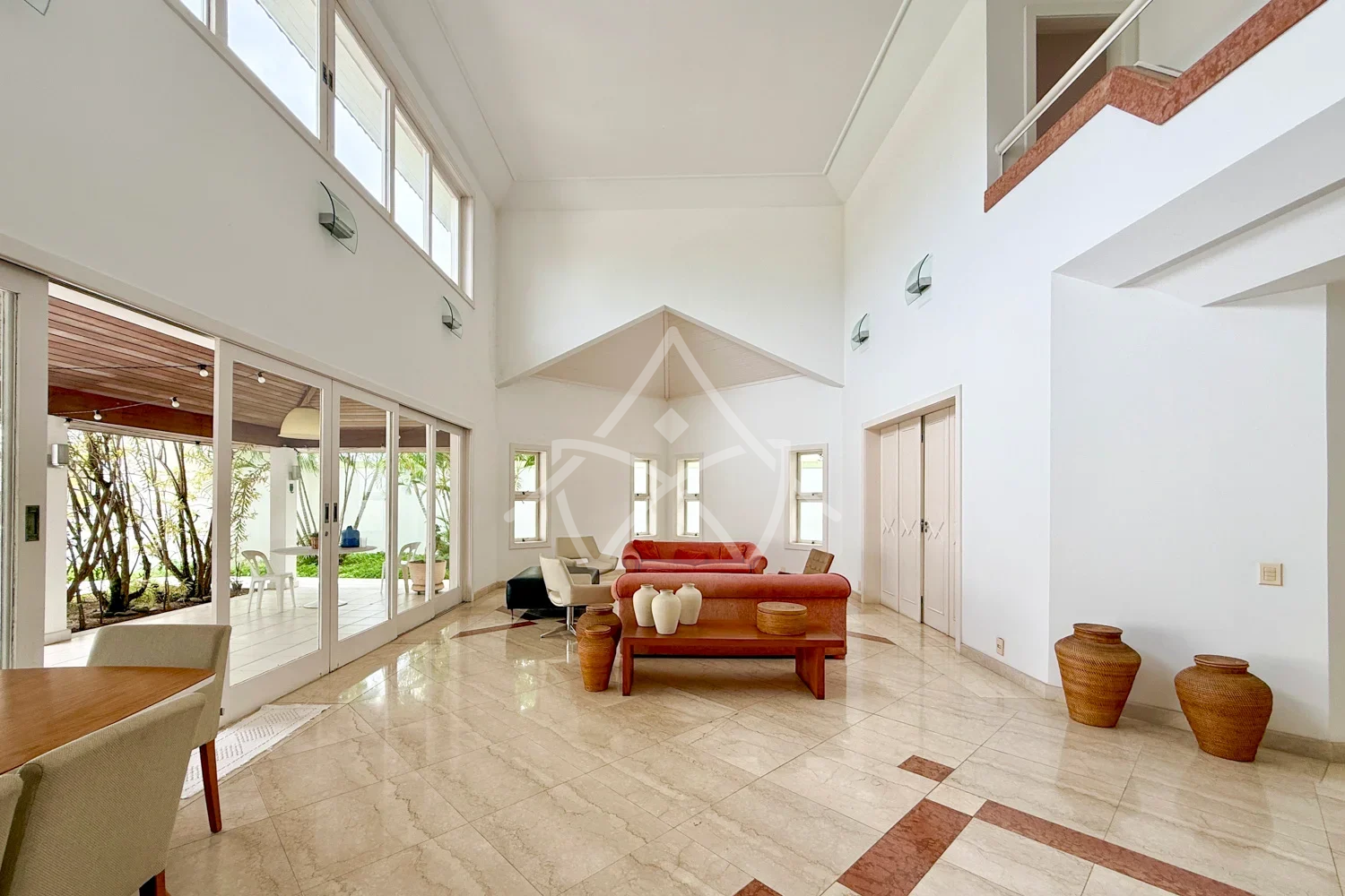 Duplex em Estilo Tradicional na Barra da Tijuca Rj