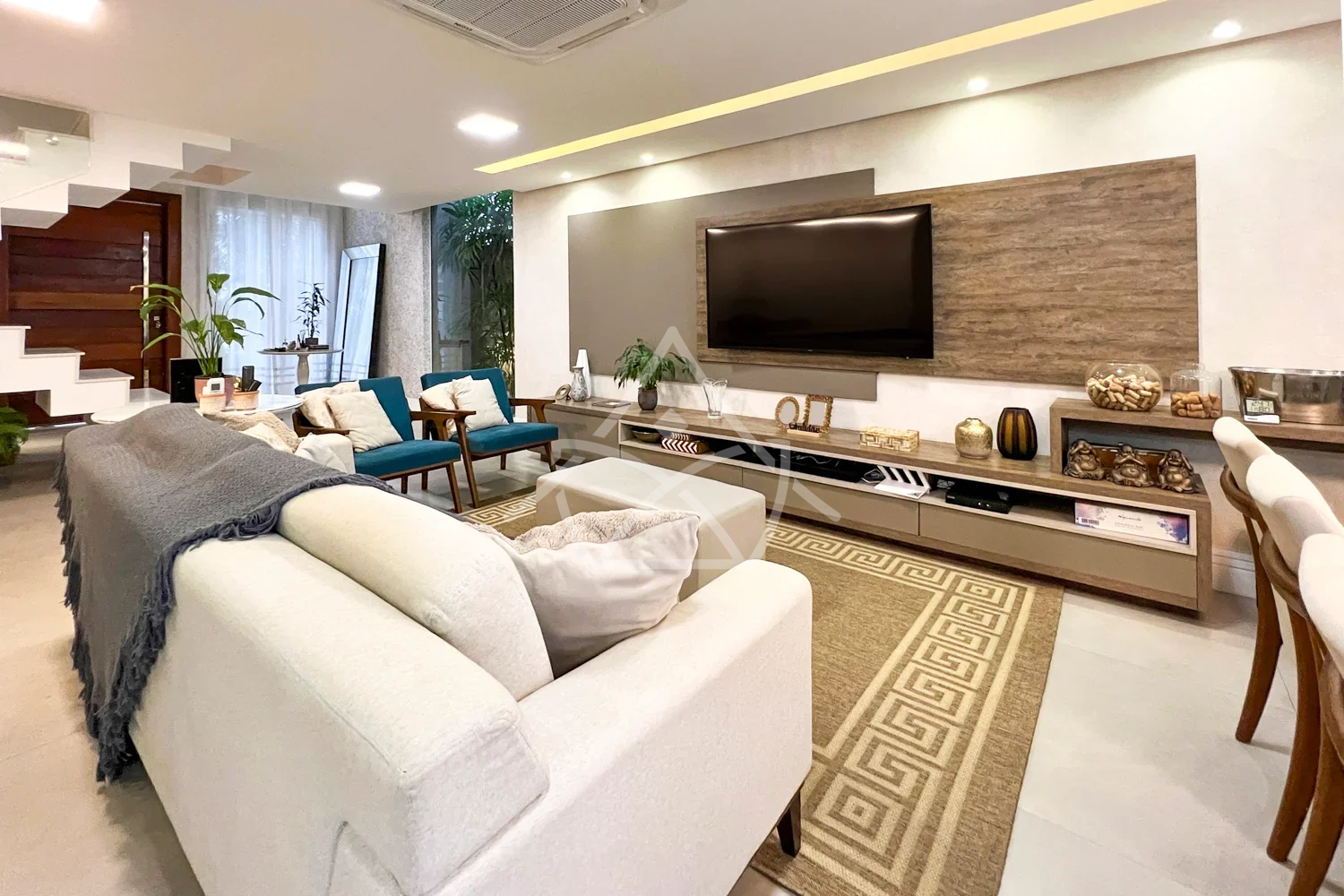 Casa Triplex Moderna no Recreio dos Bandeirantes RJ