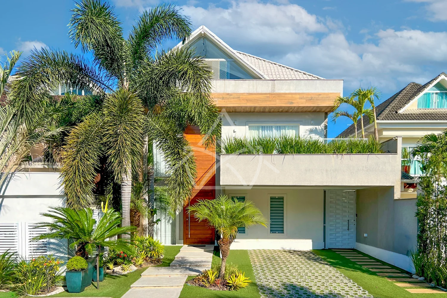 Casa Triplex Moderna no Recreio dos Bandeirantes RJ