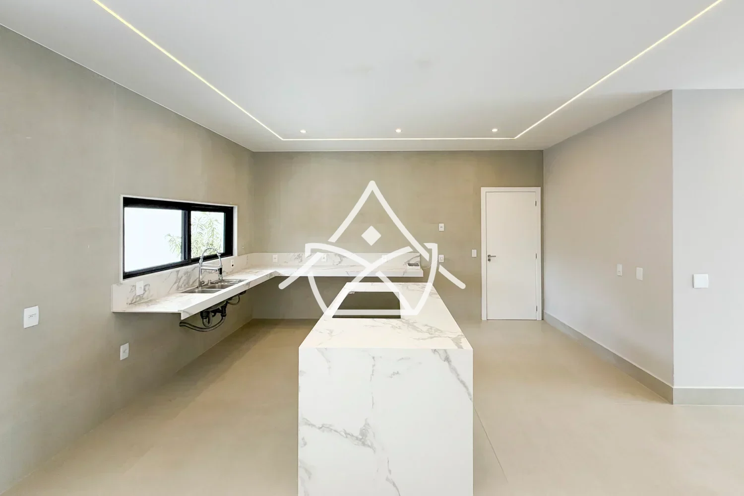 Triplex à Venda com 3 Suítes no Recreio RJ